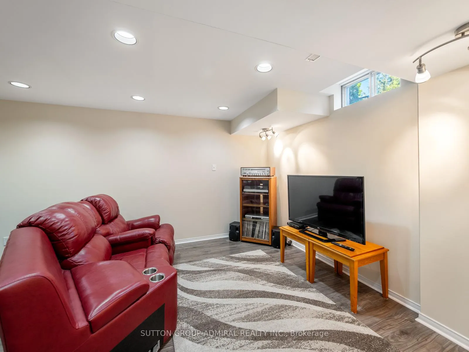 Photo 24 of 120 Glenmanor Way, Vaughan, Crestwood-Springfarm-Yorkhill — HOMEH