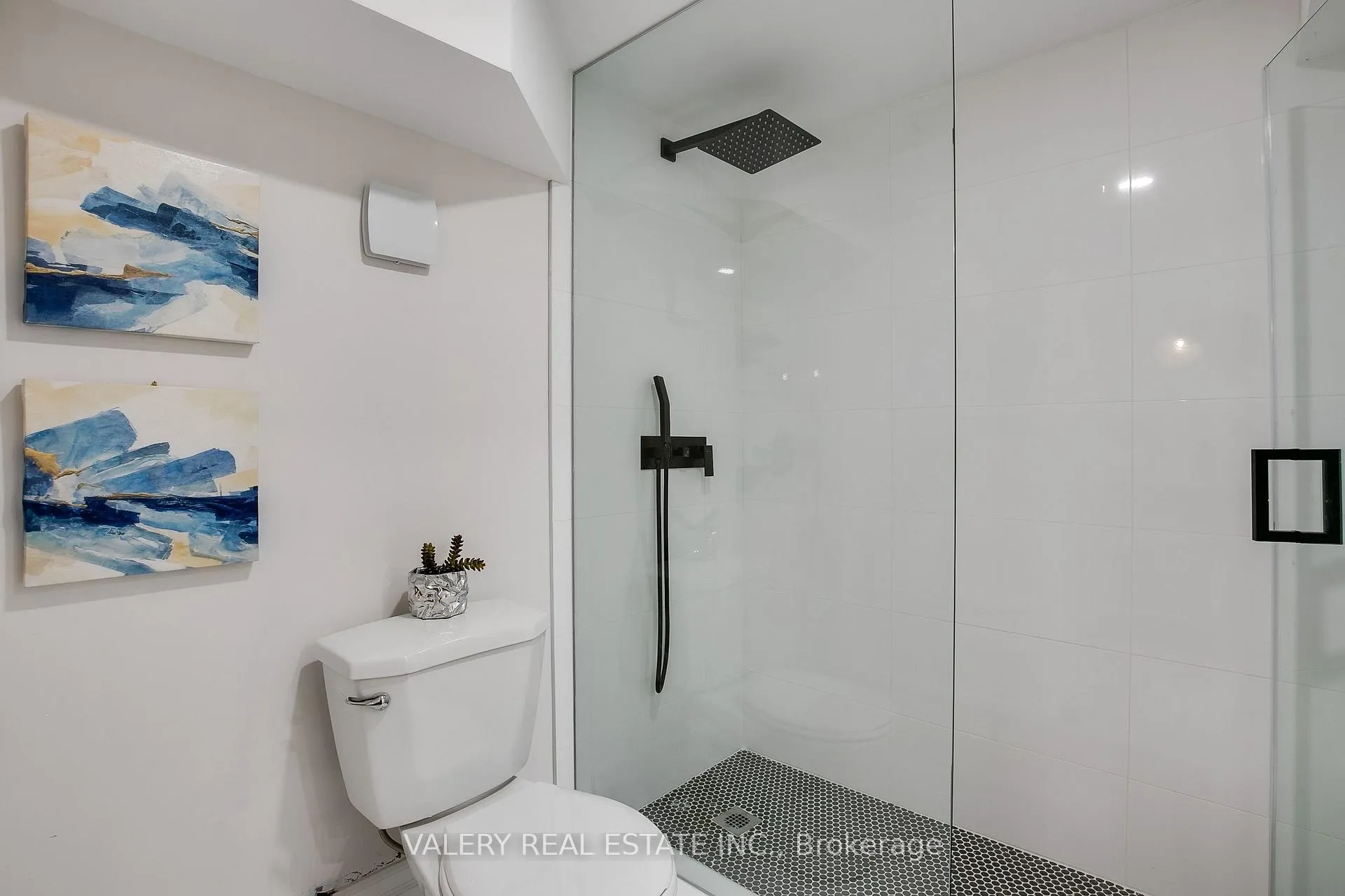 Photo 19 of Unit 1, 30 Morgan Avenue, Etobicoke, Stonegate-Queensway — HOMEH