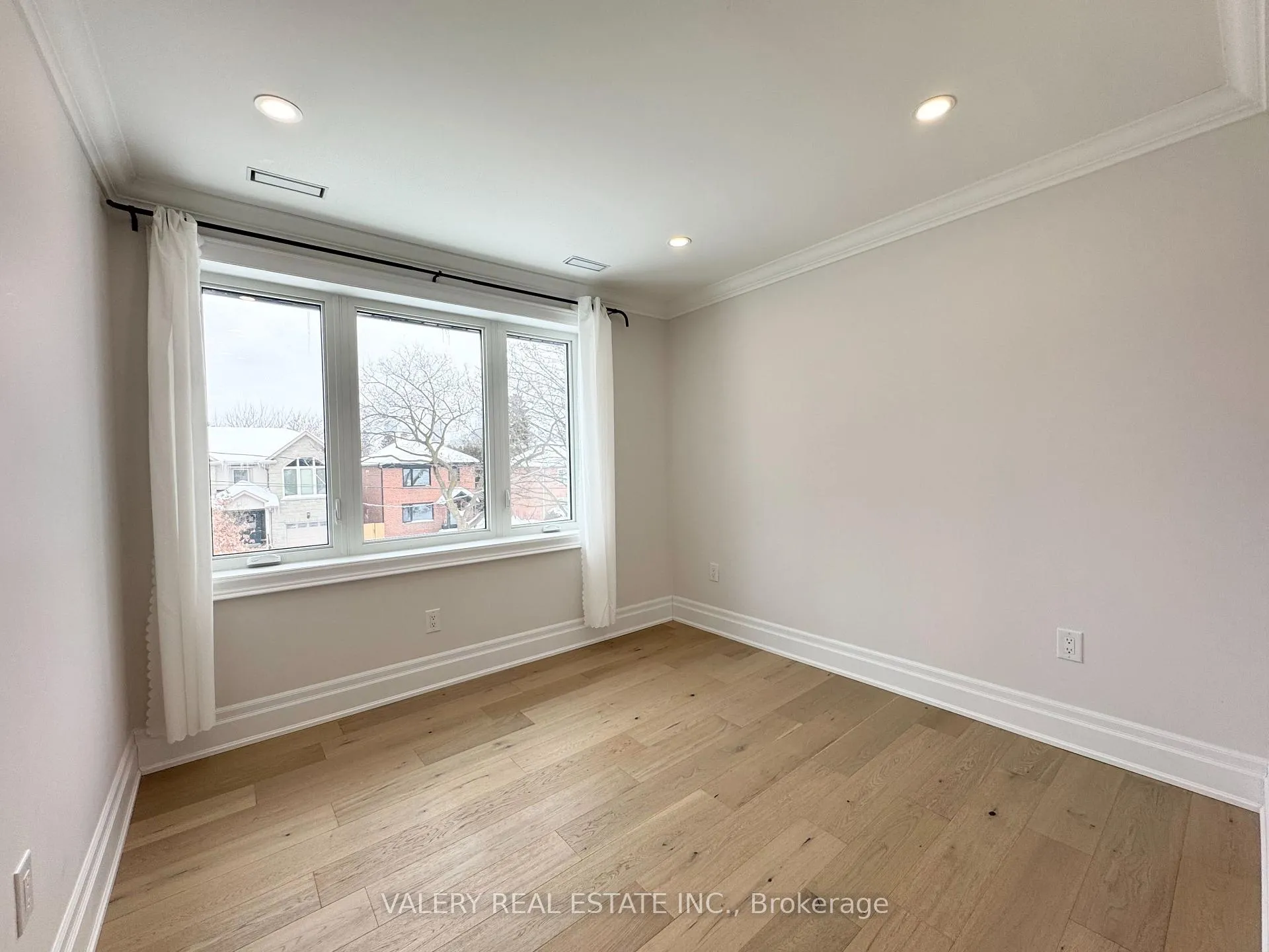 Photo 30 of Unit 1, 30 Morgan Avenue, Etobicoke, Stonegate-Queensway — HOMEH