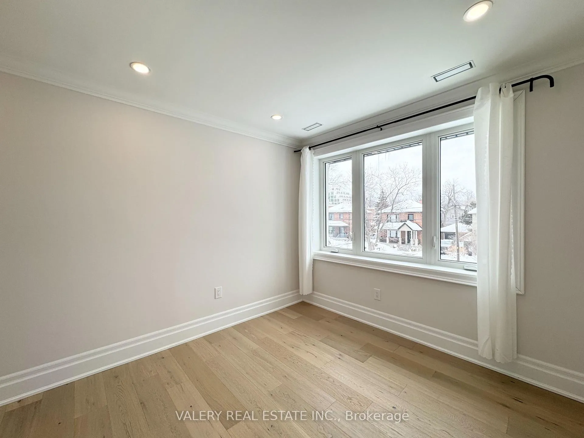 Photo 31 of Unit 1, 30 Morgan Avenue, Etobicoke, Stonegate-Queensway — HOMEH
