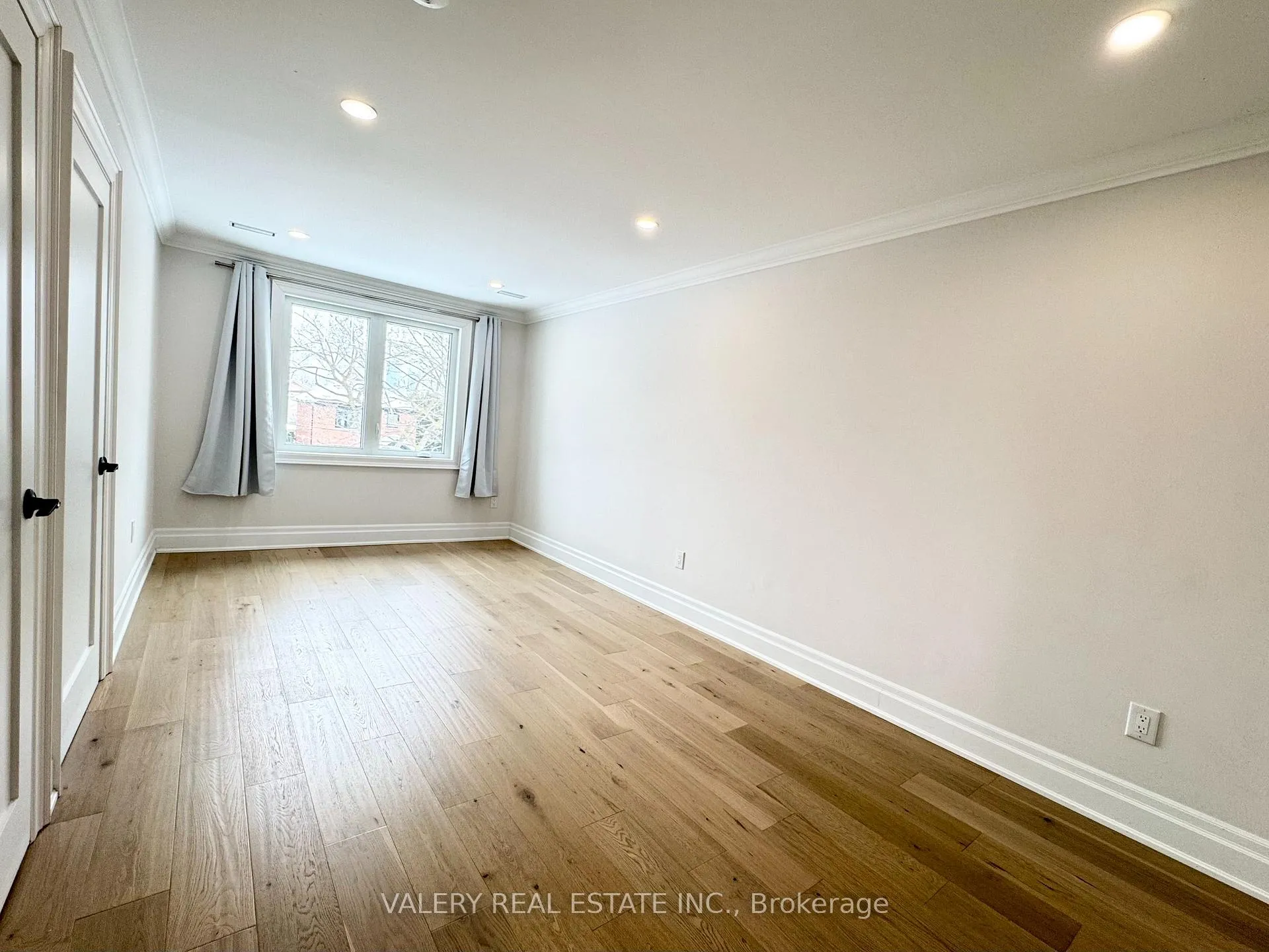 Photo 33 of Unit 1, 30 Morgan Avenue, Etobicoke, Stonegate-Queensway — HOMEH
