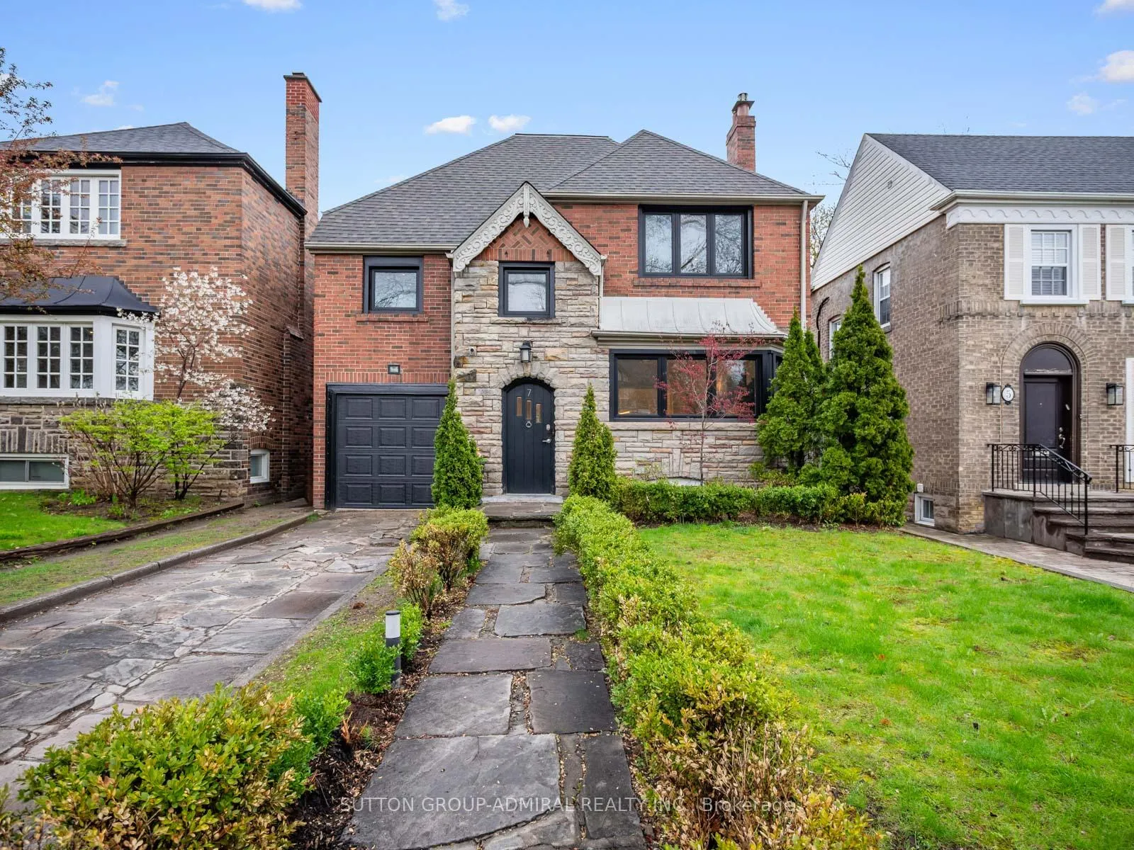 Photo 2 of 7 Glenarden Road, Toronto, Forest Hill North — HOMEH