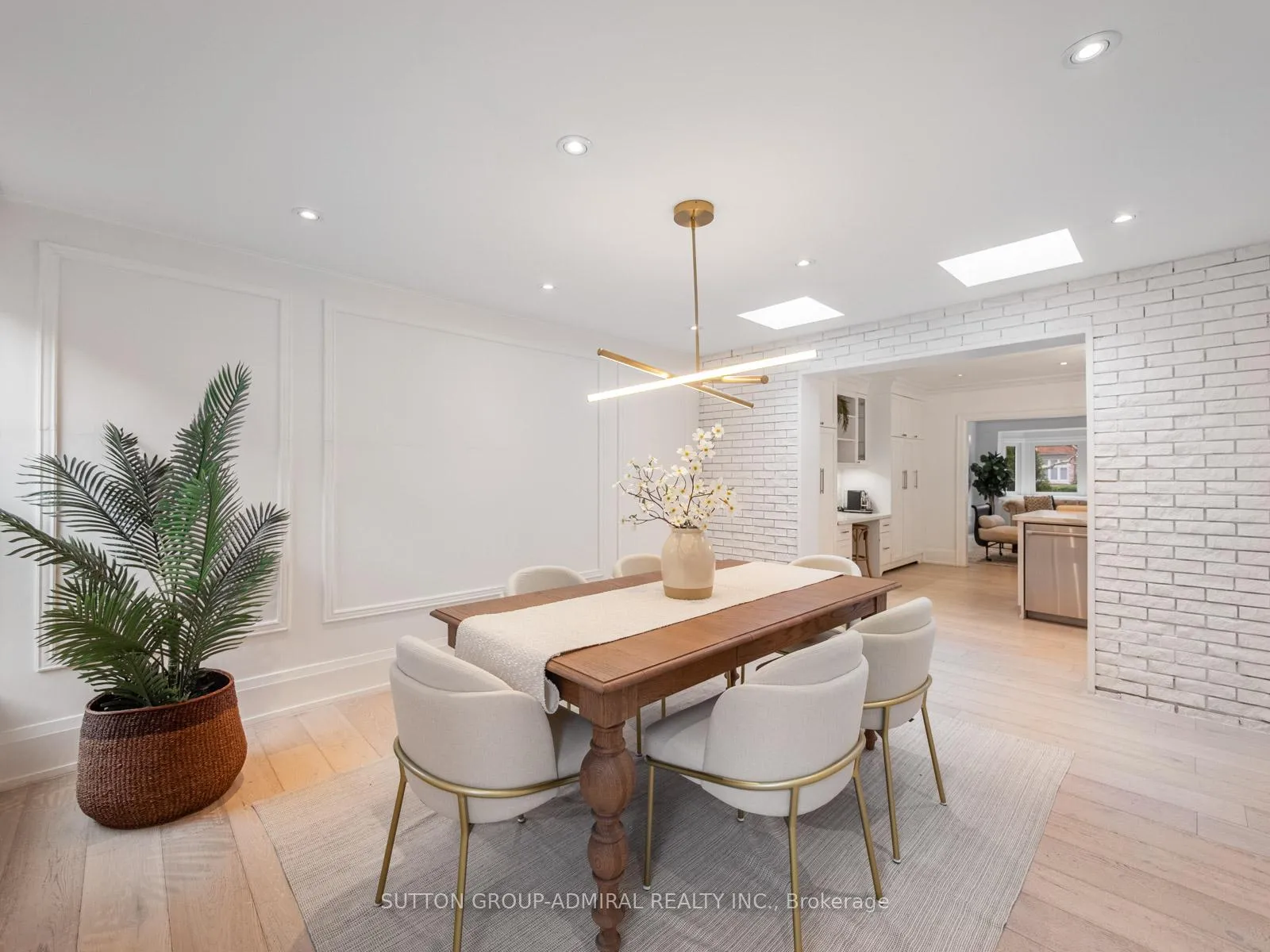 Photo 16 of 7 Glenarden Road, Toronto, Forest Hill North — HOMEH