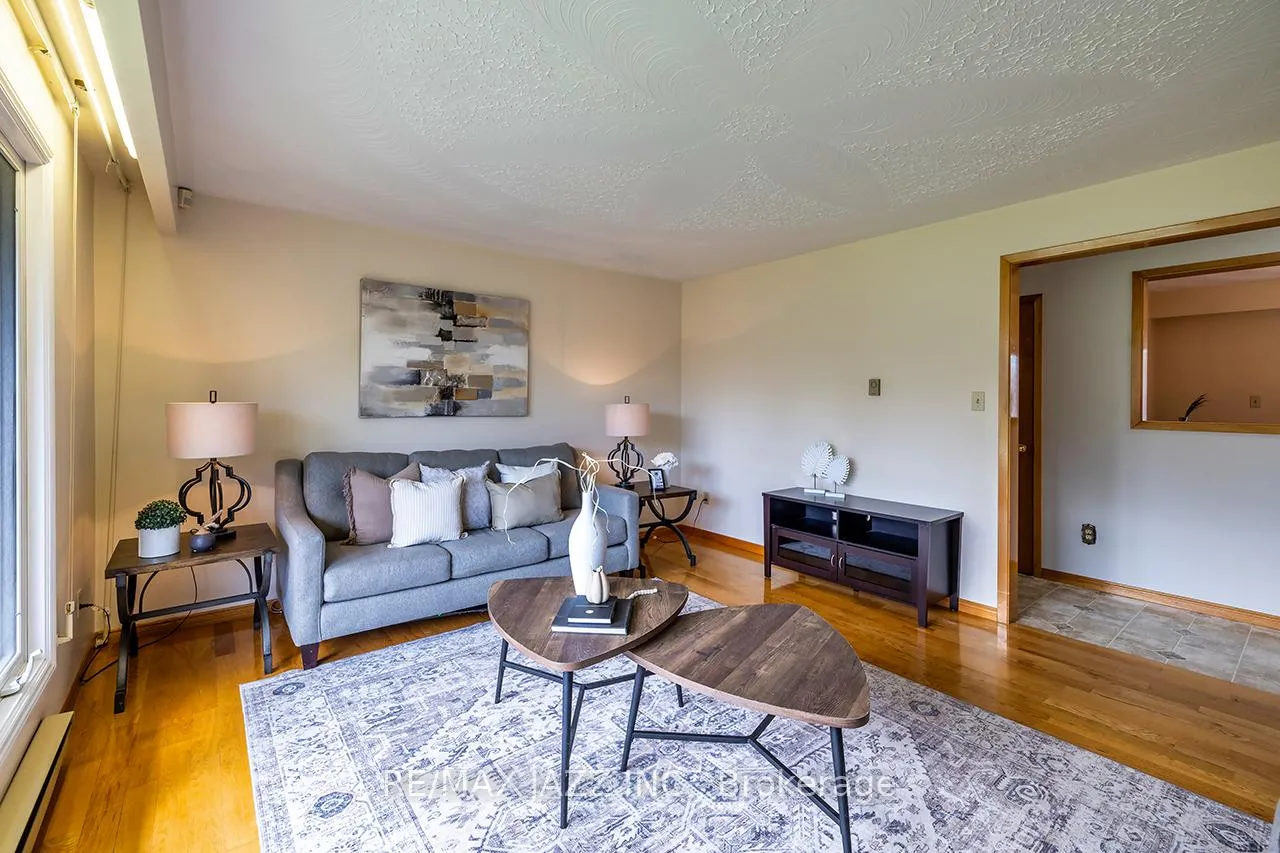 Photo 6 of 397 Fairlawn Street, Oshawa, McLaughlin — HOMEH