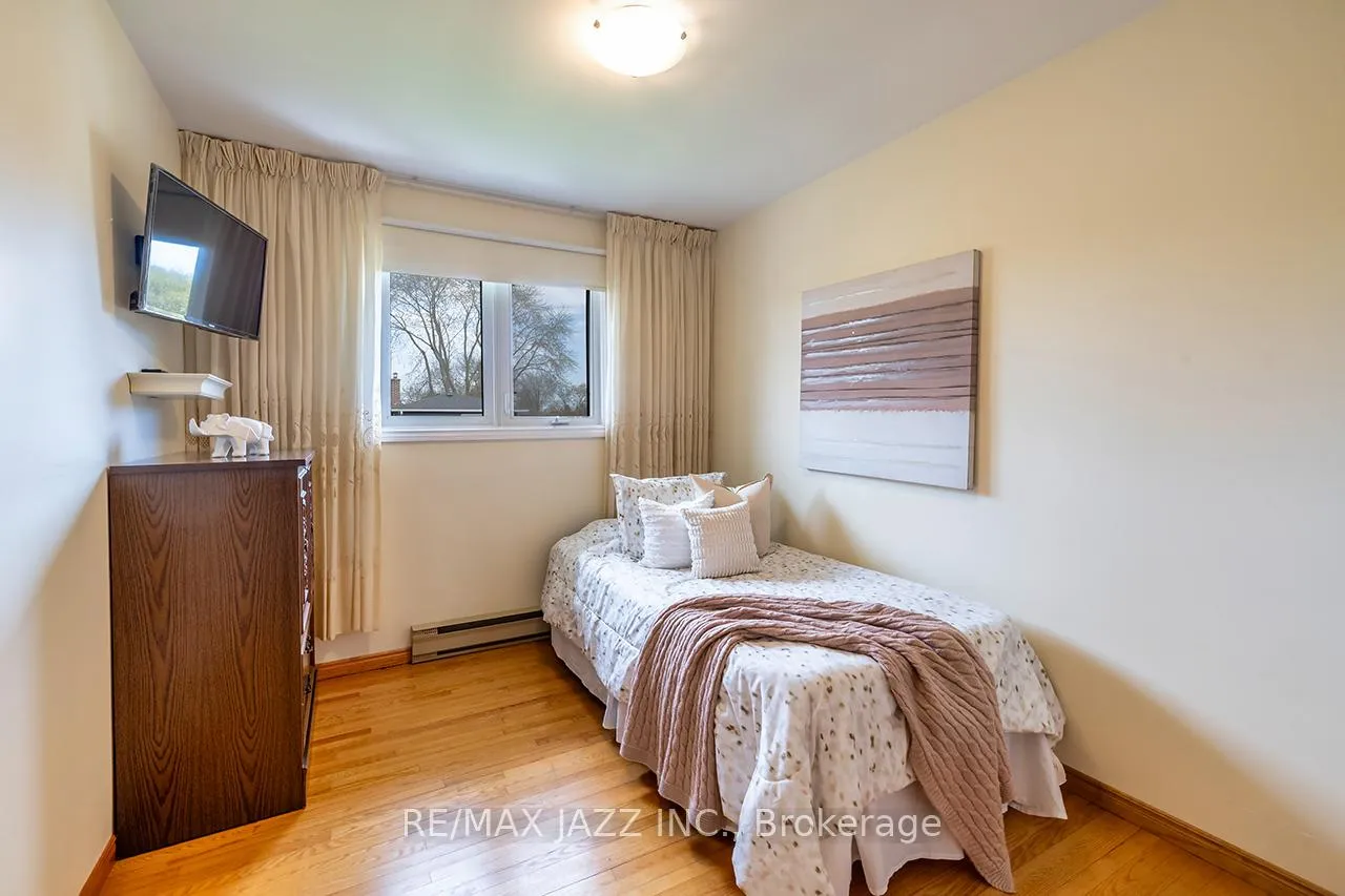 Photo 16 of 397 Fairlawn Street, Oshawa, McLaughlin — HOMEH