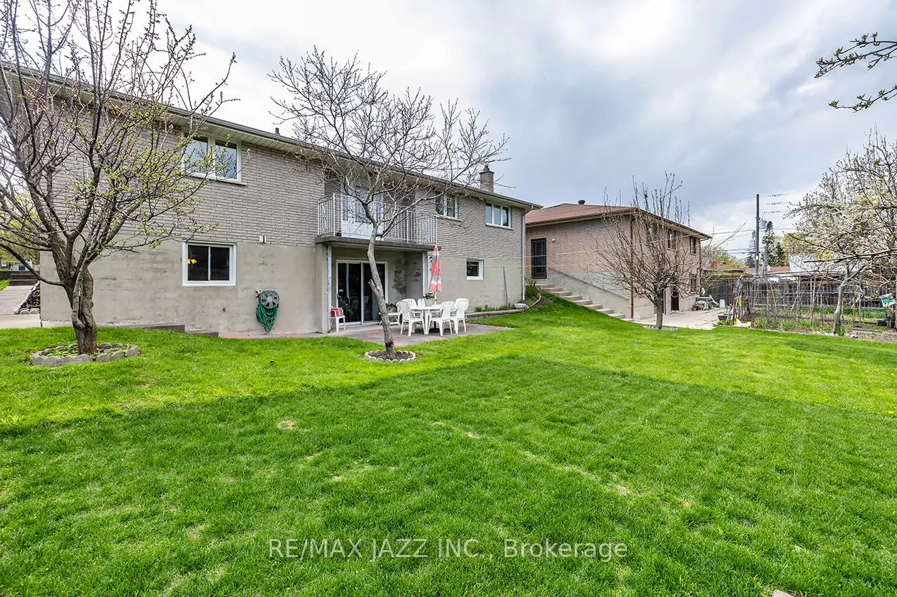 Photo 31 of 397 Fairlawn Street, Oshawa, McLaughlin — HOMEH