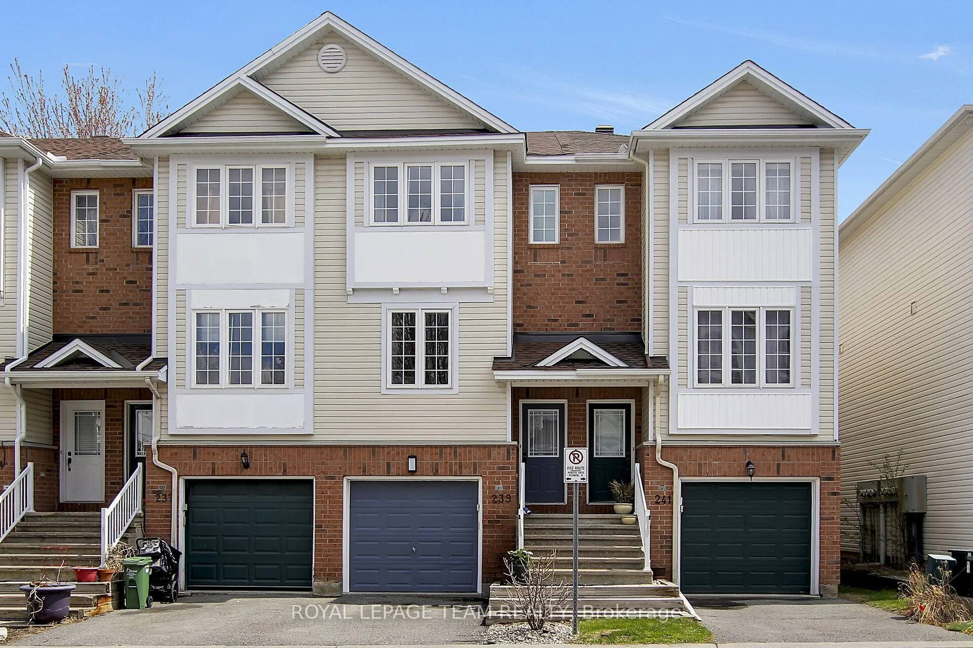 Photo 1 of 239 Gershwin Private, Ottawa, Westcliffe Estates — HOMEH