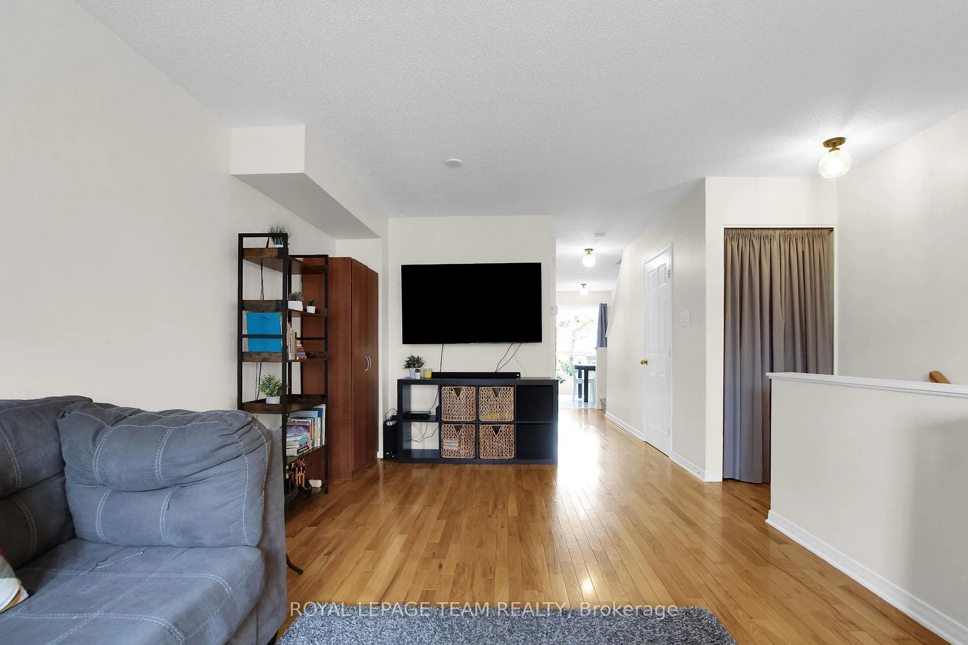 Photo 8 of 239 Gershwin Private, Ottawa, Westcliffe Estates — HOMEH