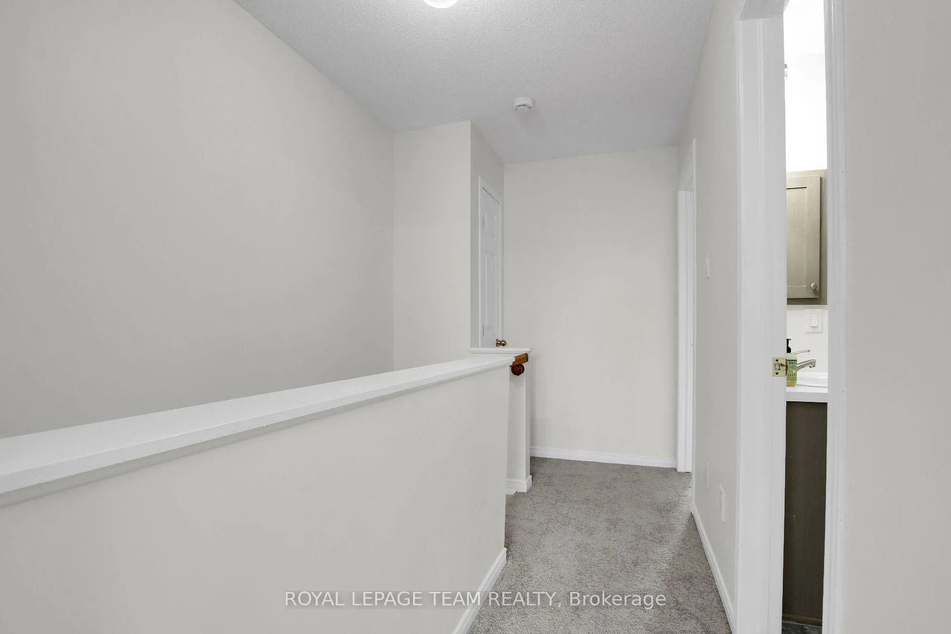 Photo 15 of 239 Gershwin Private, Ottawa, Westcliffe Estates — HOMEH