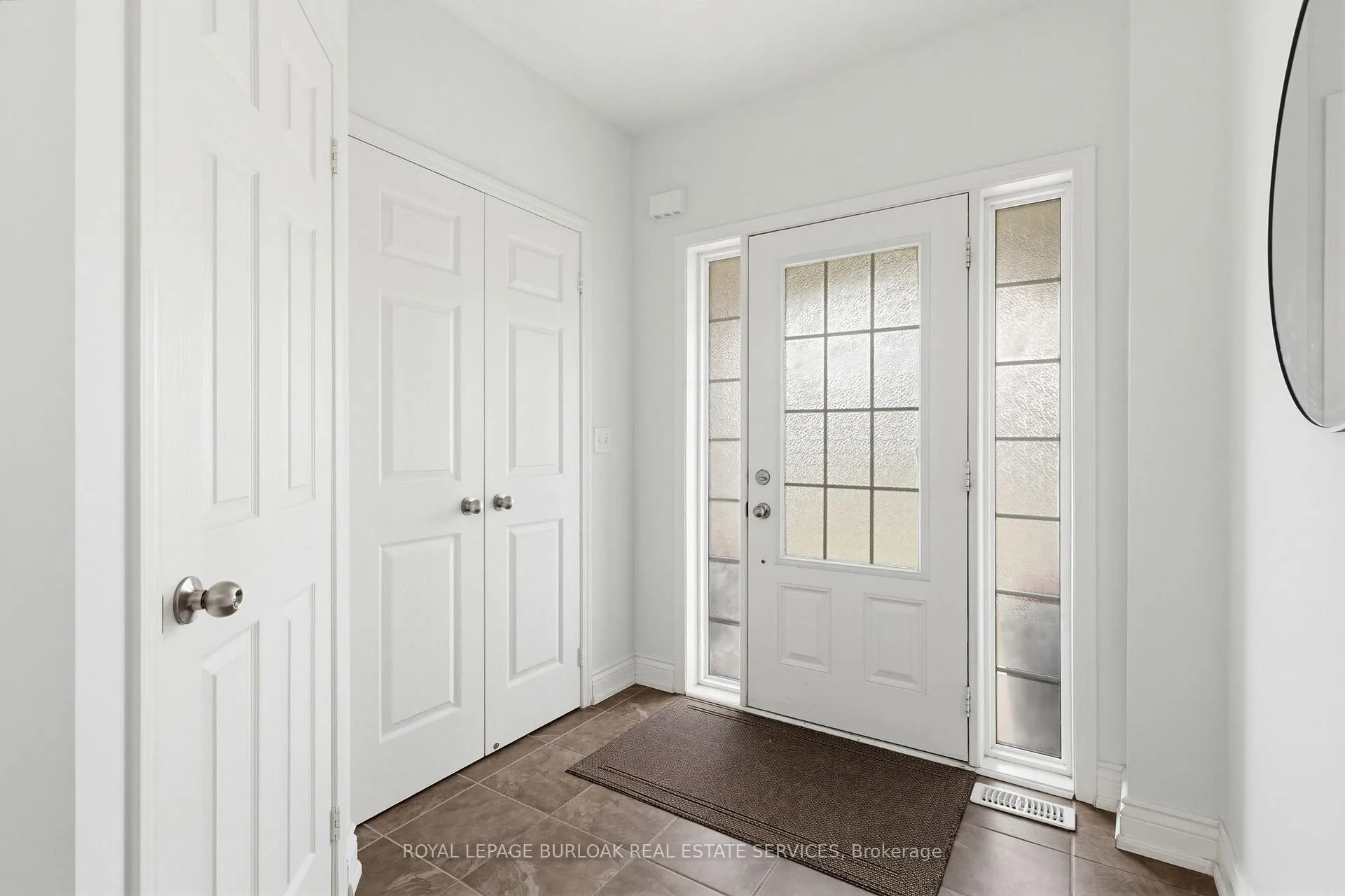 Photo 4 of 4170 Thomas Alton Boulevard, Burlington, Alton — HOMEH