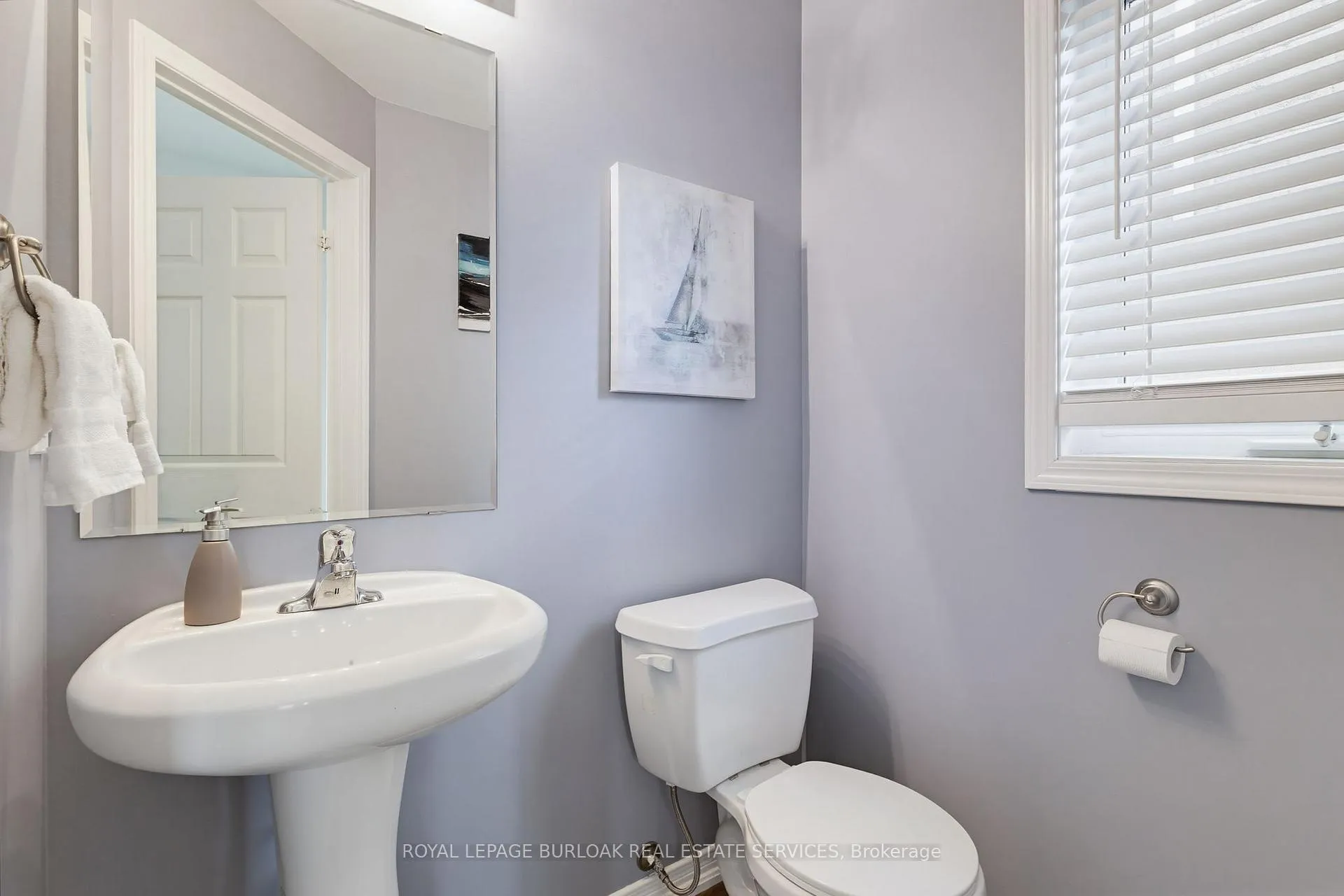 Photo 13 of 4170 Thomas Alton Boulevard, Burlington, Alton — HOMEH