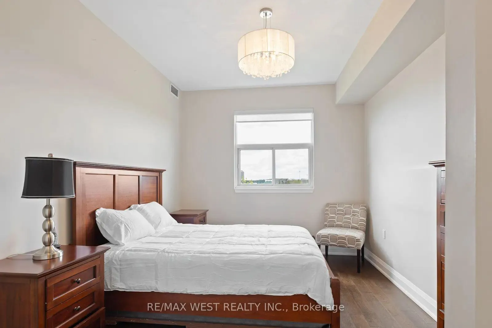 Photo 10 of Unit 511, 2506 Rutherford Road, Vaughan, Maple — HOMEH