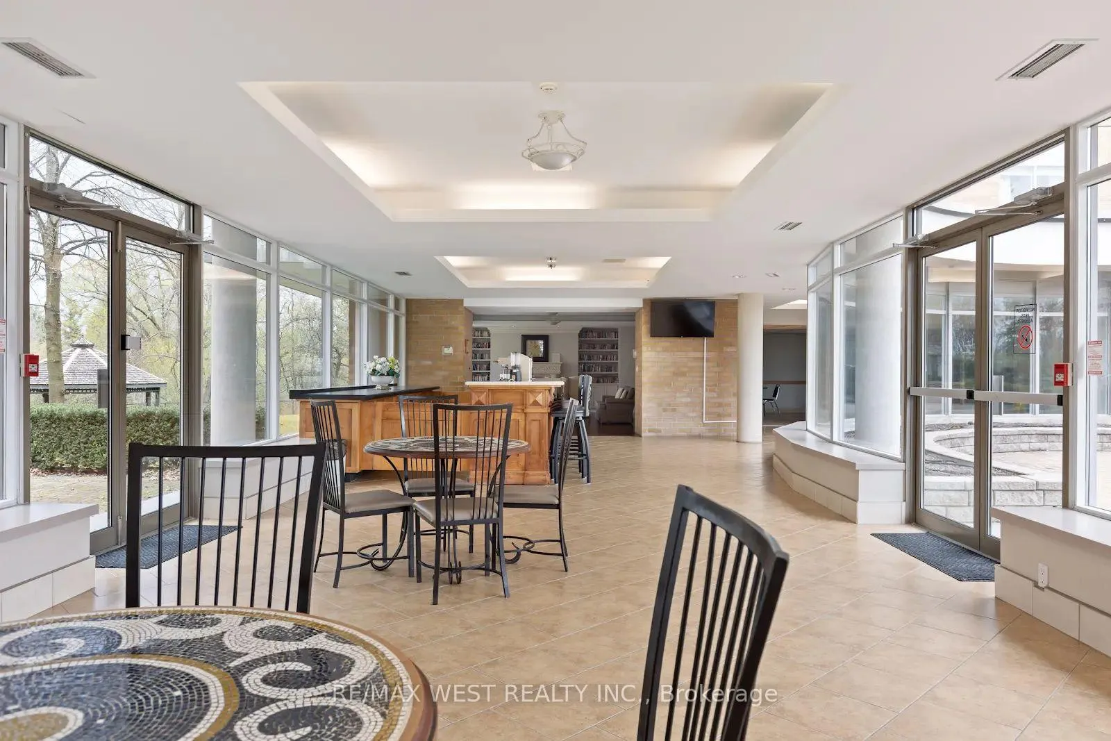 Photo 23 of Unit 511, 2506 Rutherford Road, Vaughan, Maple — HOMEH
