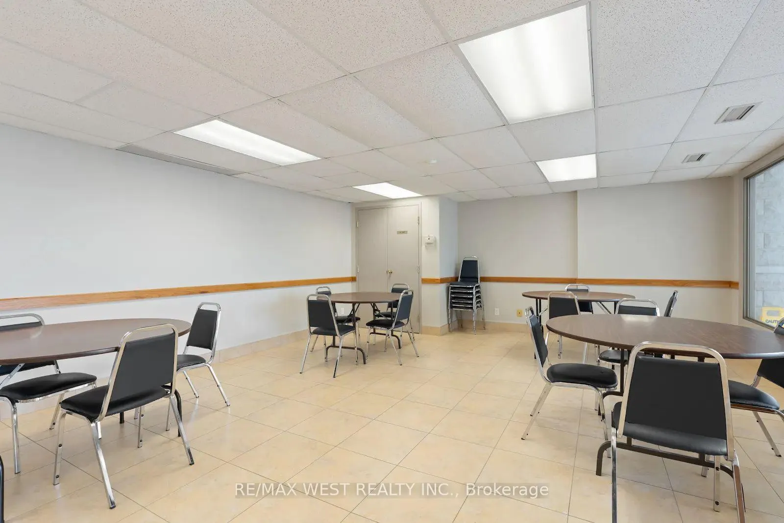Photo 28 of Unit 511, 2506 Rutherford Road, Vaughan, Maple — HOMEH