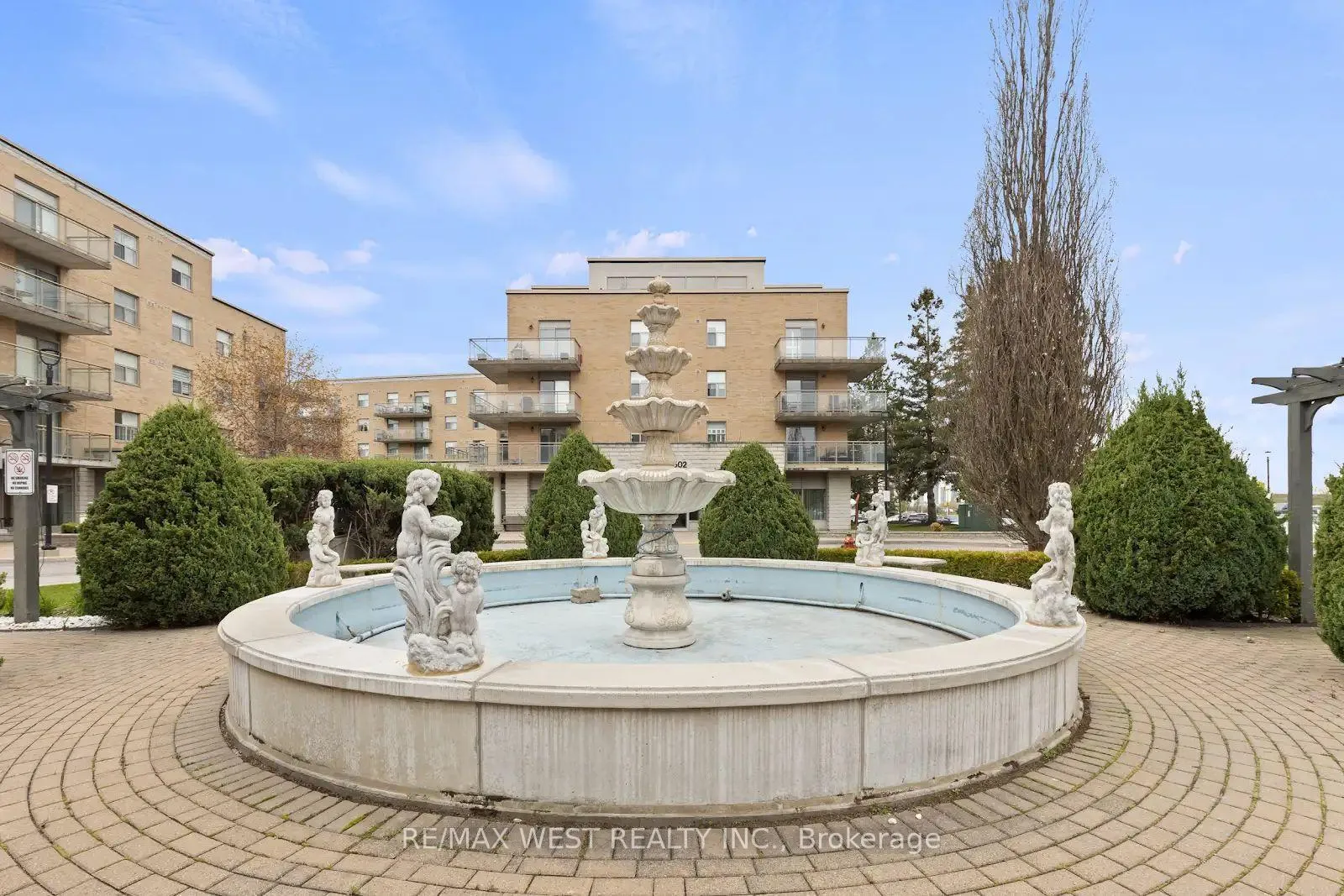 Photo 38 of Unit 511, 2506 Rutherford Road, Vaughan, Maple — HOMEH