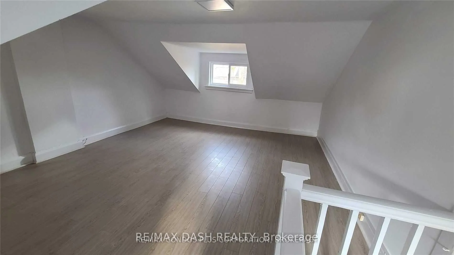 Photo 8 of Unit Upper, 13 Hocken Avenue, Toronto, Wychwood — HOMEH