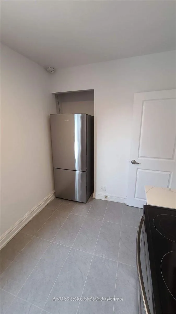 Photo 14 of Unit Upper, 13 Hocken Avenue, Toronto, Wychwood — HOMEH