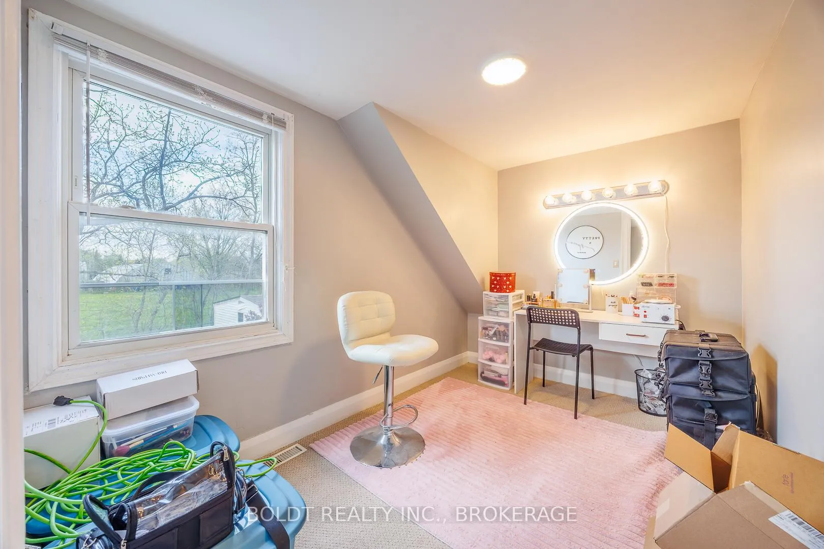 Photo 16 of 142 Clara Street, Thorold, Allanburg/Thorold South — HOMEH