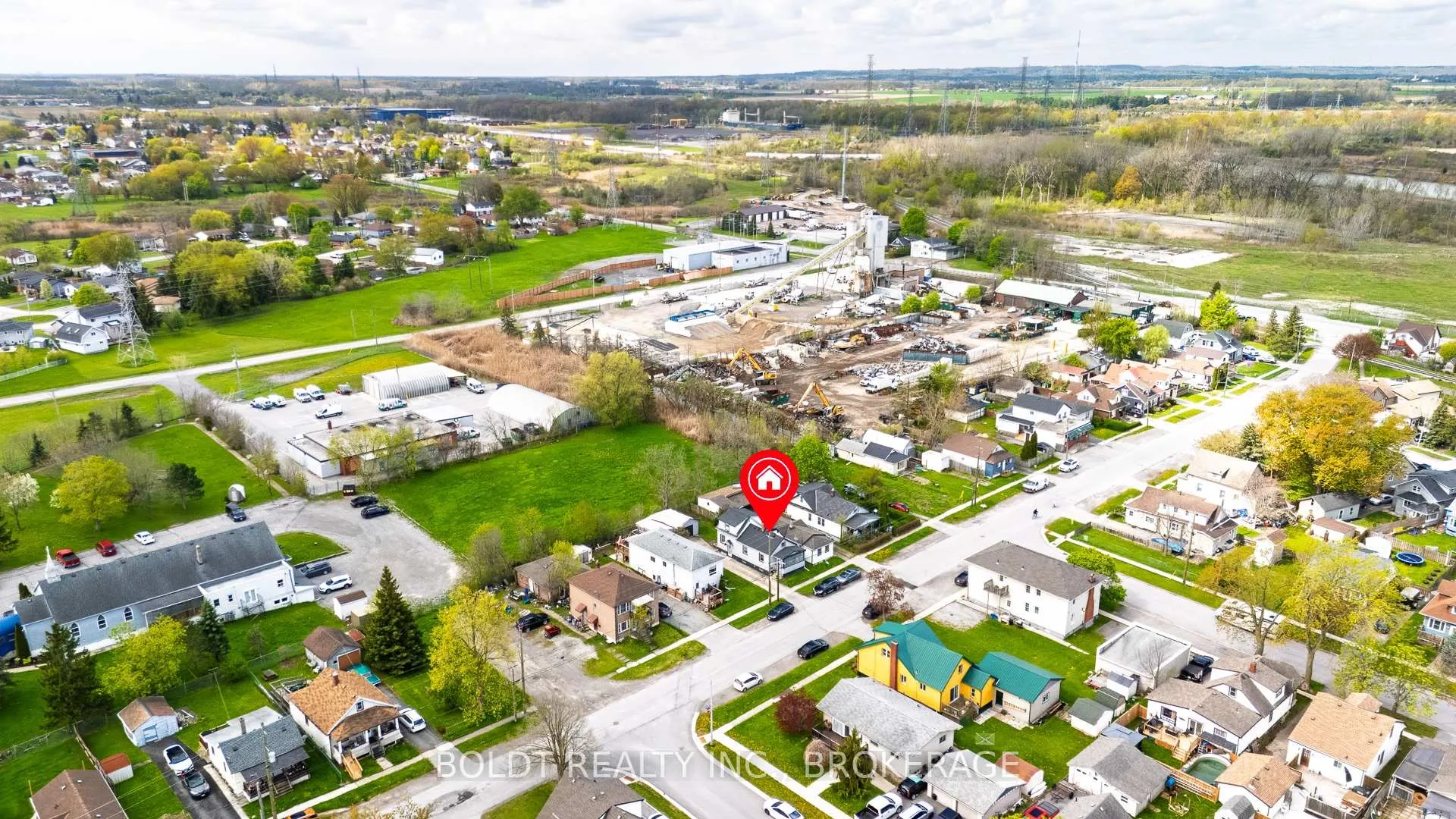 Photo 25 of 142 Clara Street, Thorold, Allanburg/Thorold South — HOMEH