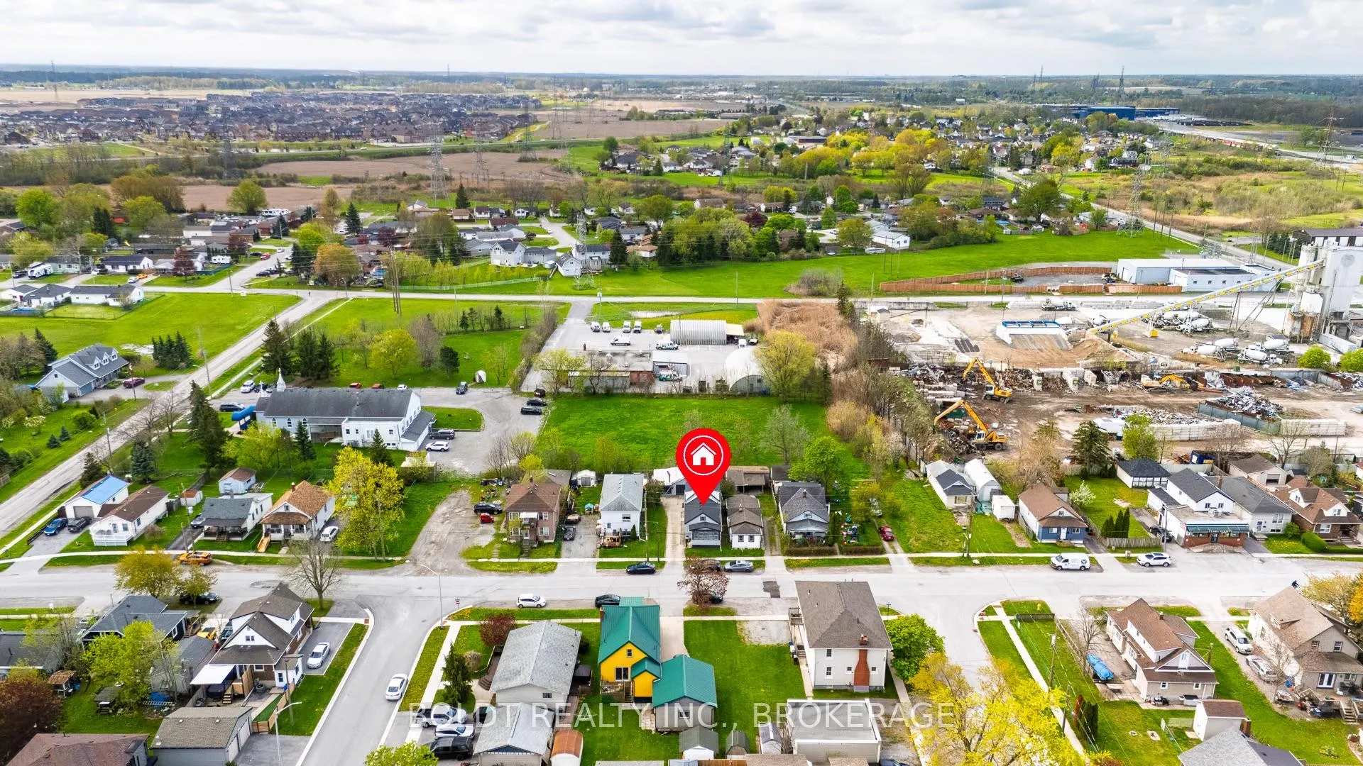 Photo 23 of 142 Clara Street, Thorold, Allanburg/Thorold South — HOMEH