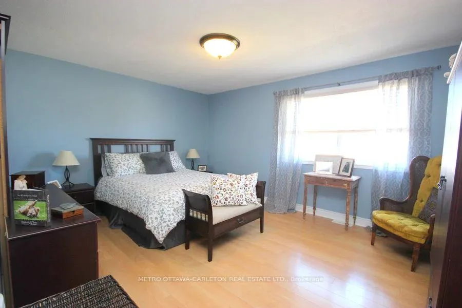 Photo 6 of 18 Chickasaw Crescent, Ottawa, Kanata - Bridlewood — HOMEH