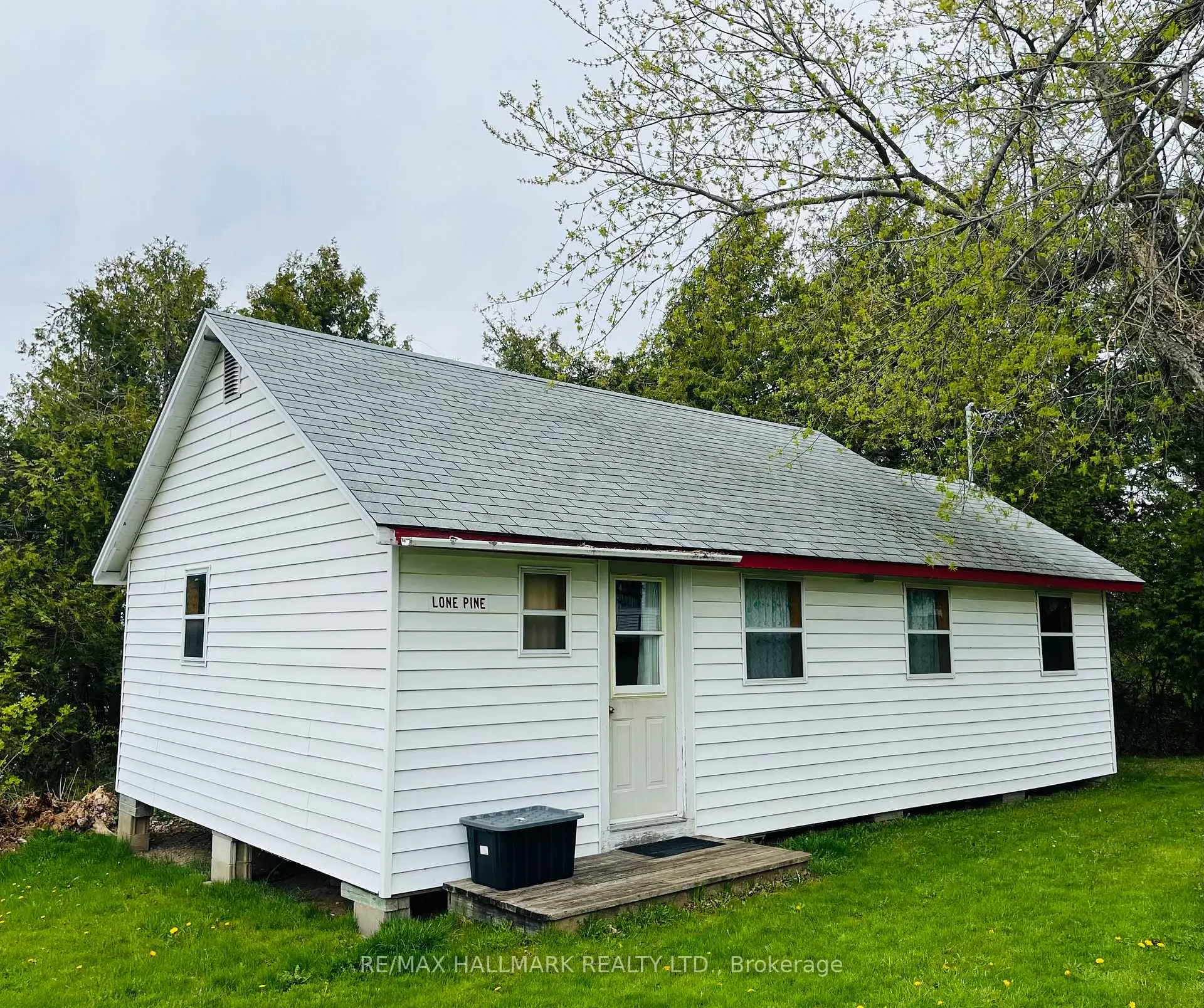 Front of Unit 110, 449 Island View Road