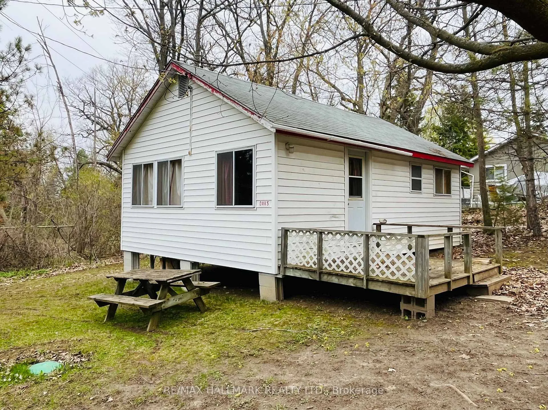 Front of Unit 101, 449 Island View Road