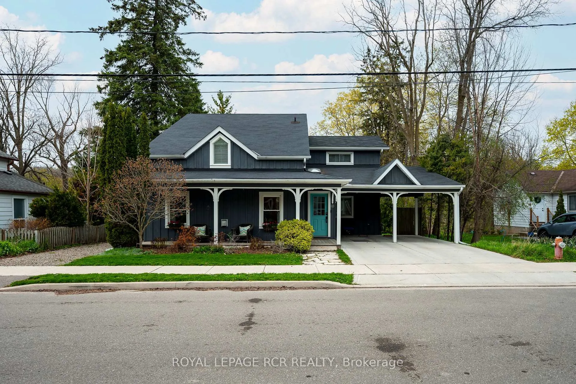 Photo 2 of 145 Albert Street, Caledon, Bolton East — HOMEH