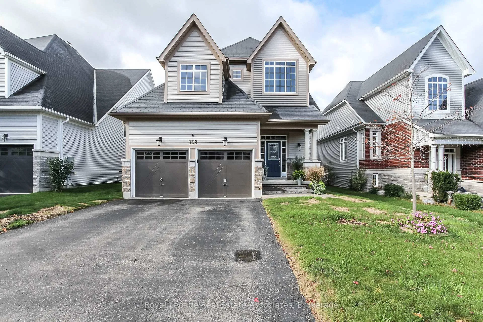 Photo 1 of 139 White Sands Way, Wasaga Beach — HOMEH