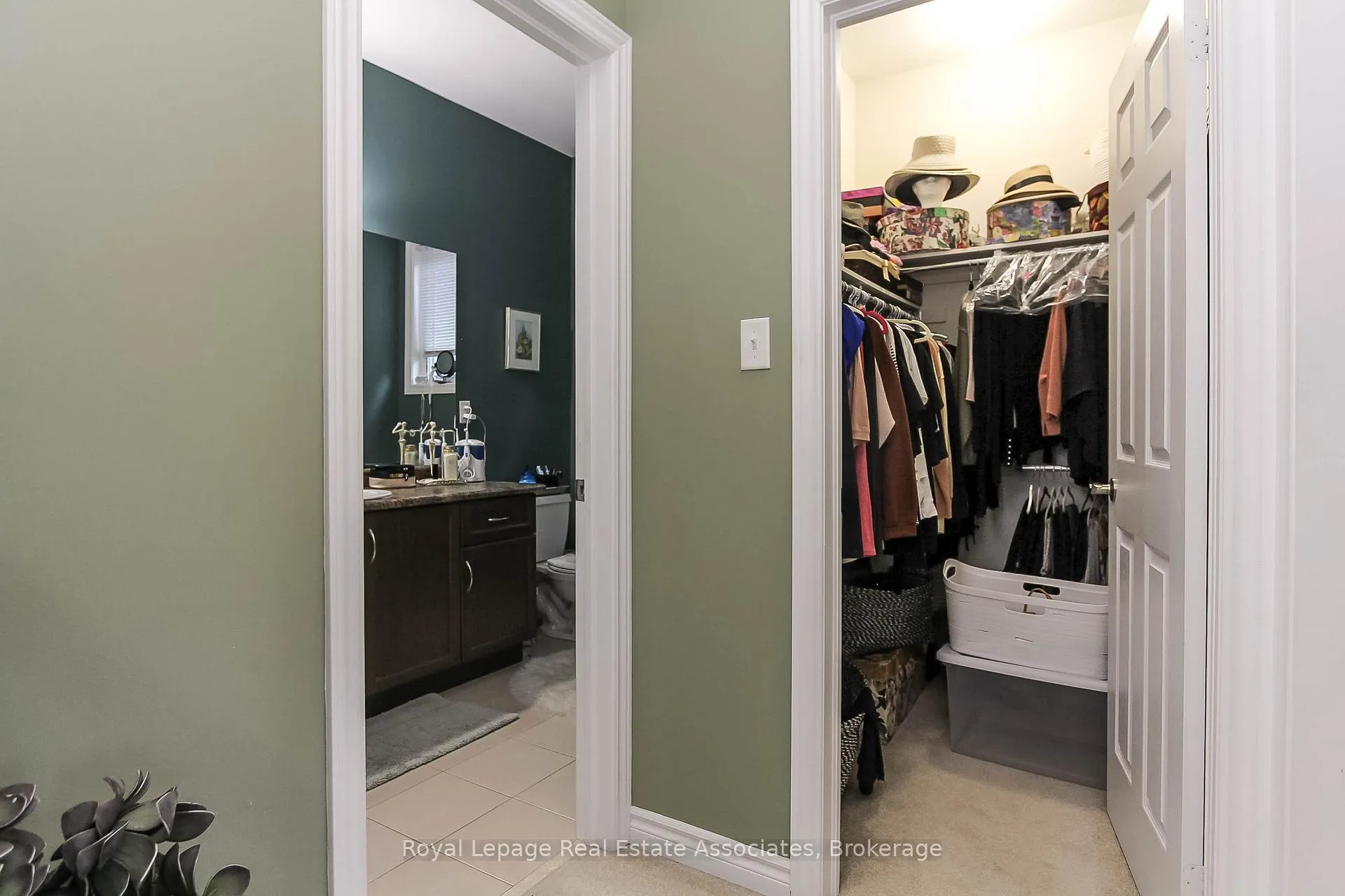 Photo 13 of 139 White Sands Way, Wasaga Beach — HOMEH