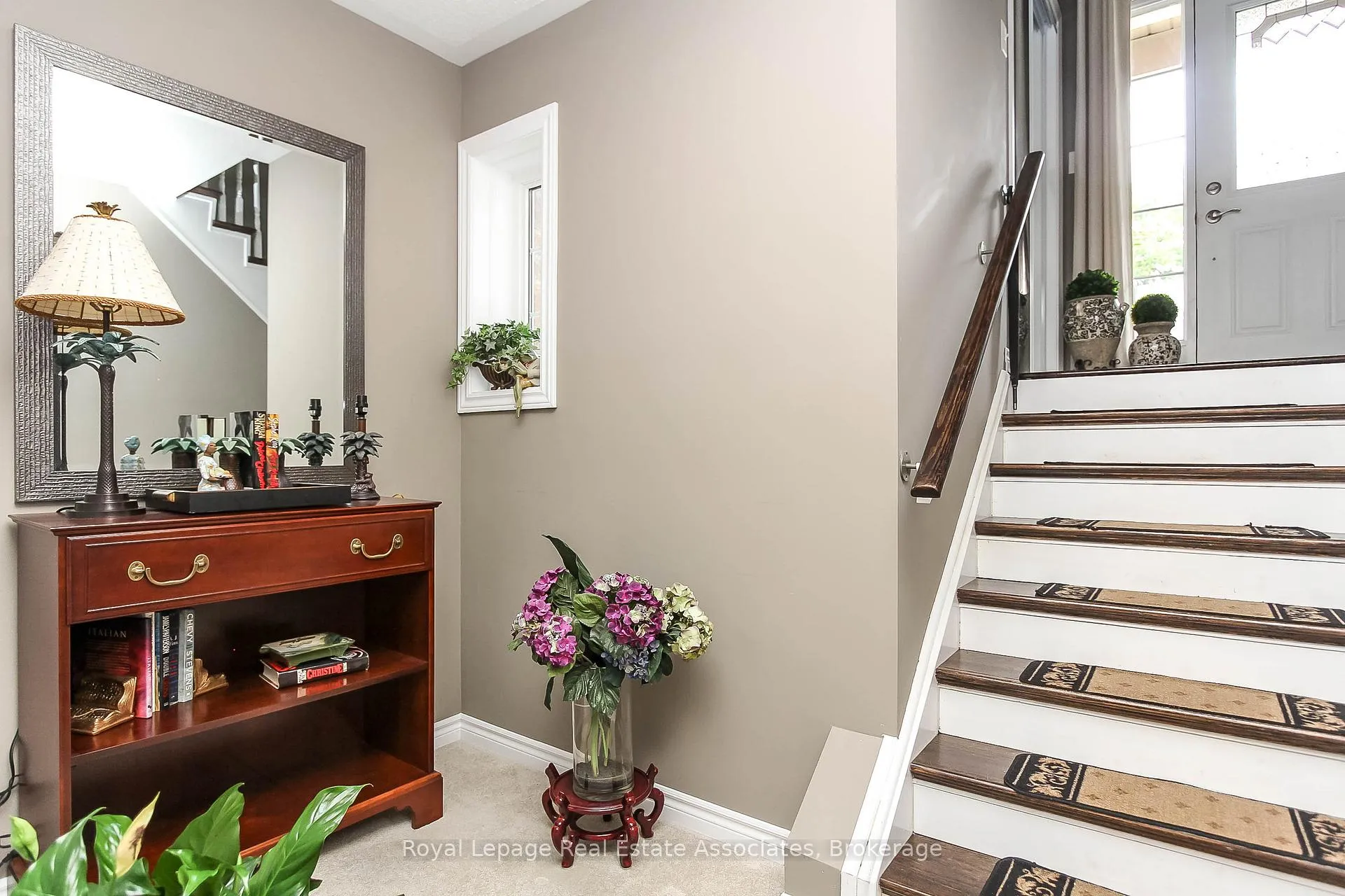 Photo 15 of 139 White Sands Way, Wasaga Beach — HOMEH