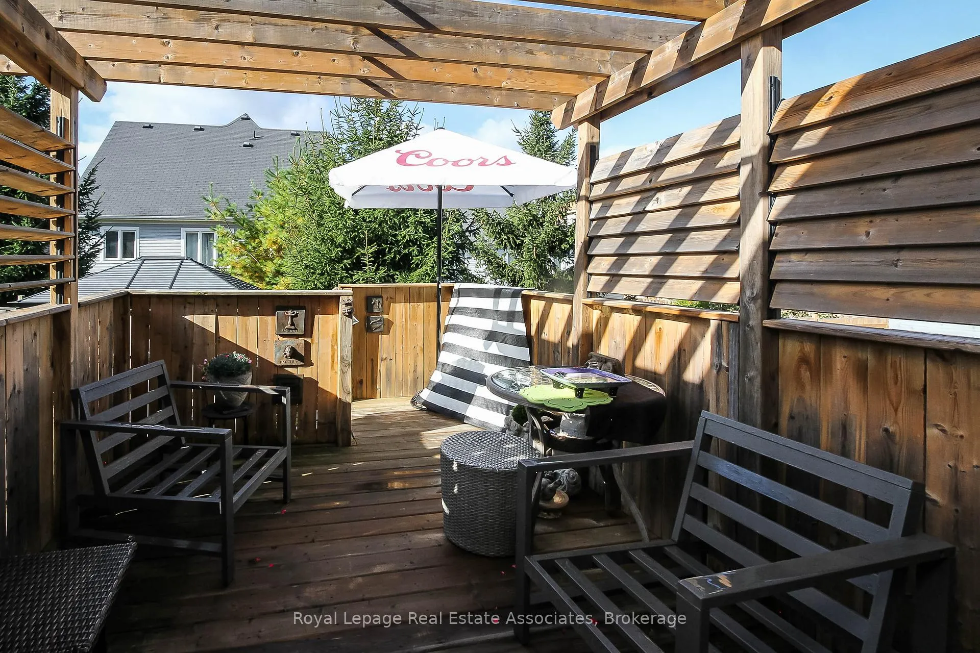 Photo 18 of 139 White Sands Way, Wasaga Beach — HOMEH