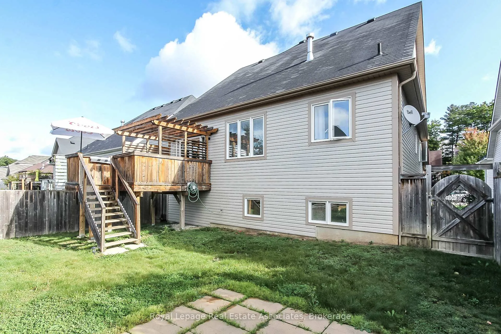 Photo 19 of 139 White Sands Way, Wasaga Beach — HOMEH