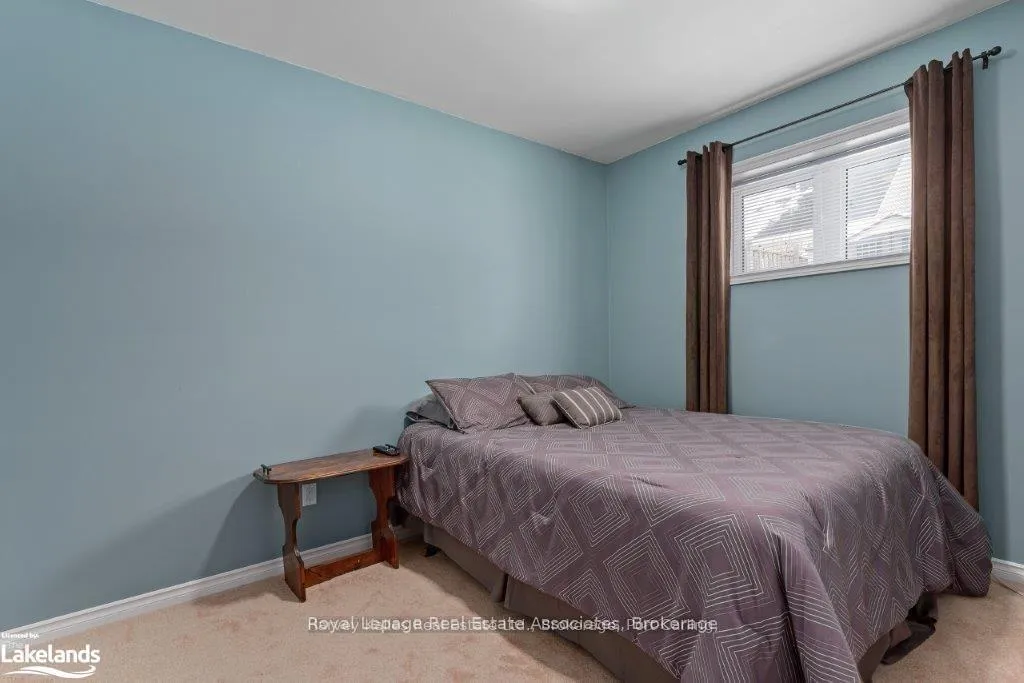 Photo 24 of 139 White Sands Way, Wasaga Beach — HOMEH