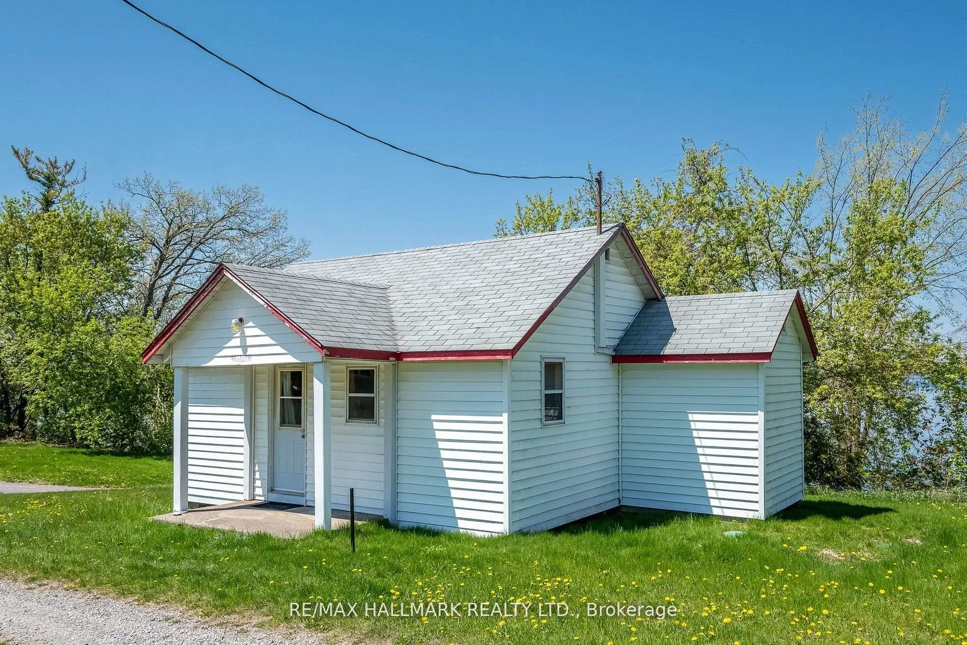 Front of Unit 112, 449 Island View Road