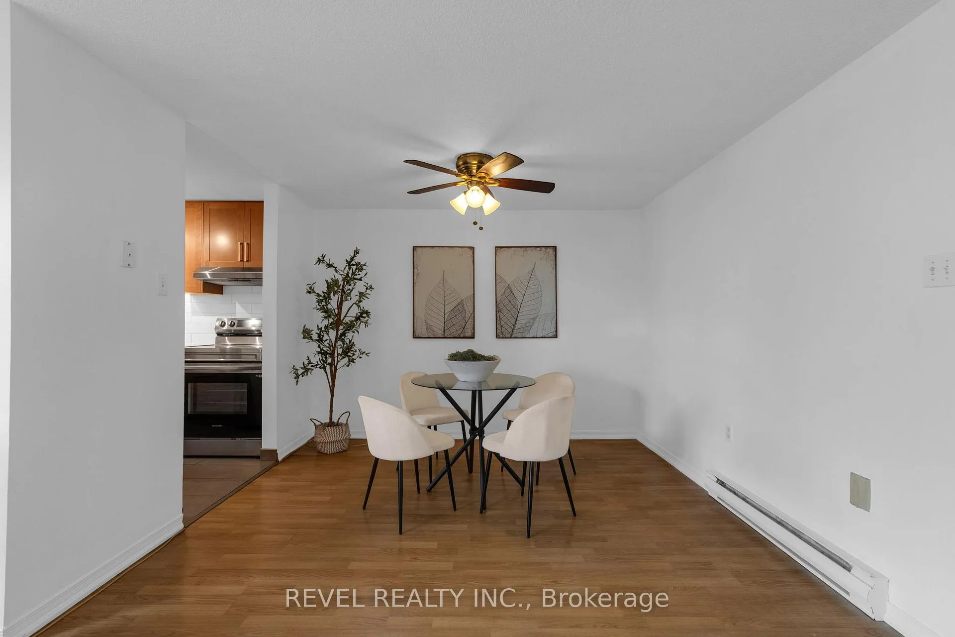 Photo 9 of 16 Quail Crescent, Barrie, Ardagh — HOMEH