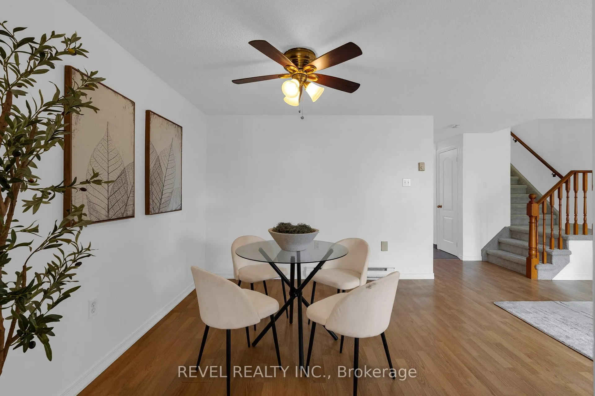 Photo 12 of 16 Quail Crescent, Barrie, Ardagh — HOMEH