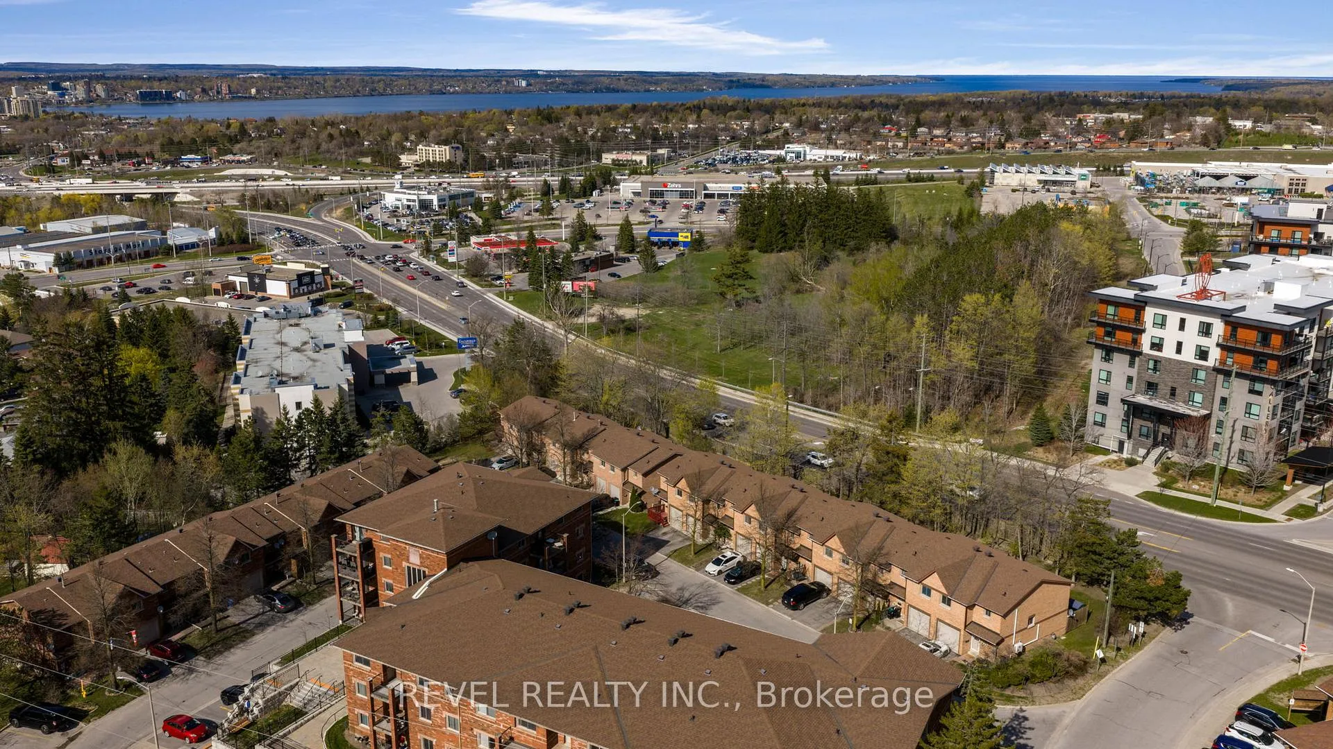Photo 31 of 16 Quail Crescent, Barrie, Ardagh — HOMEH