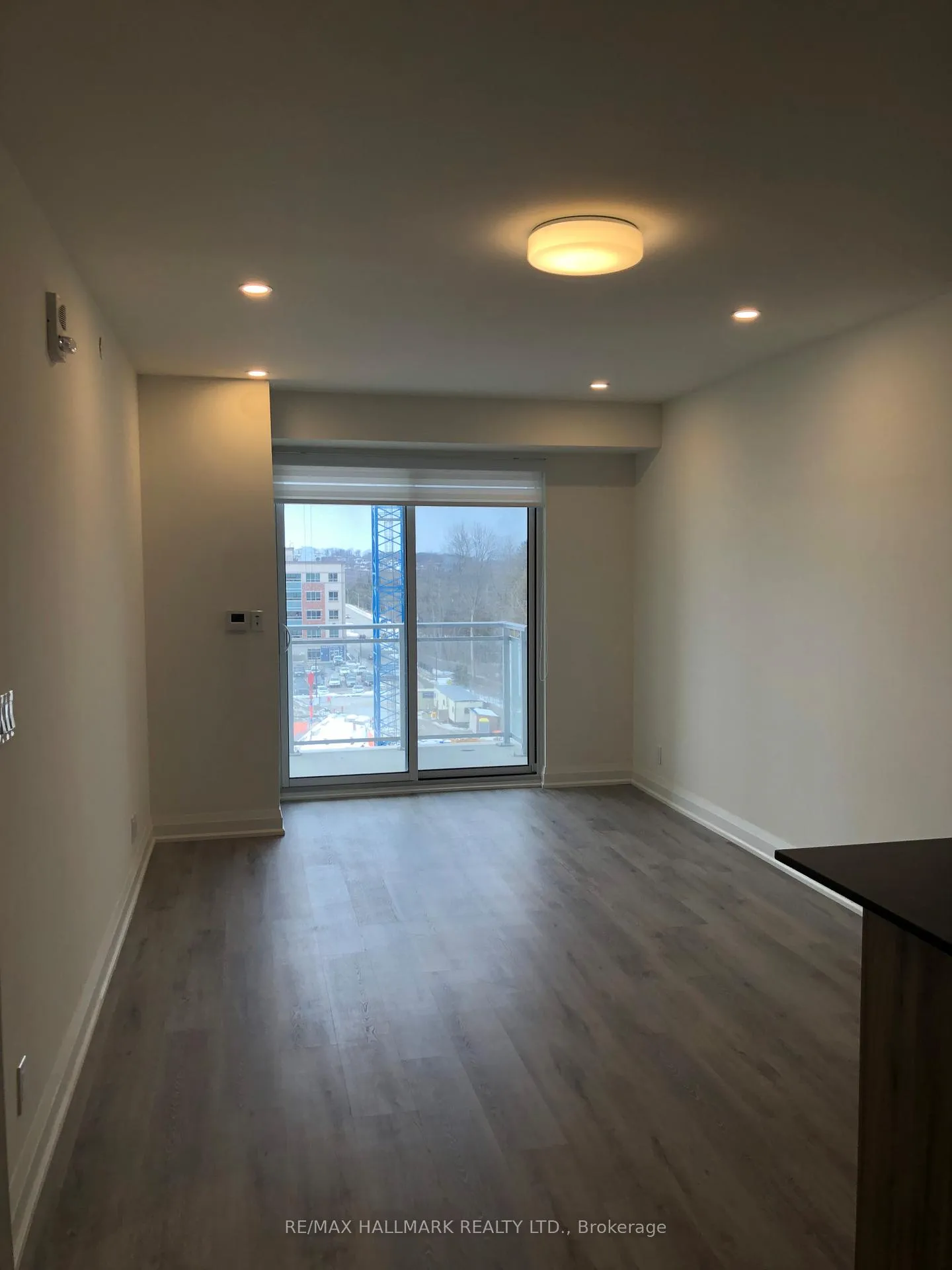 Photo 6 of Unit 602, 58 Lakeside Terrace, Barrie, Little Lake — HOMEH