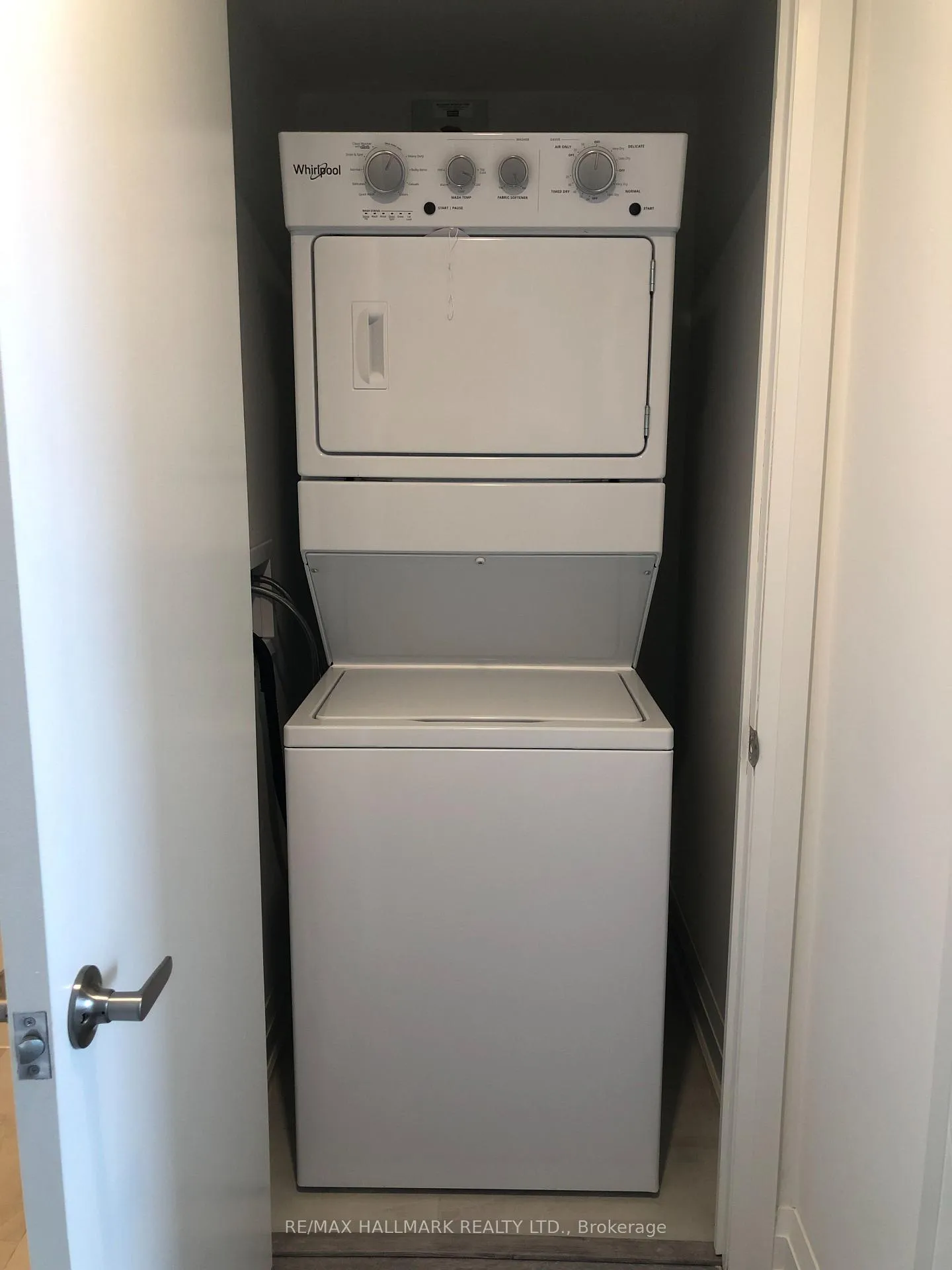 Photo 16 of Unit 602, 58 Lakeside Terrace, Barrie, Little Lake — HOMEH