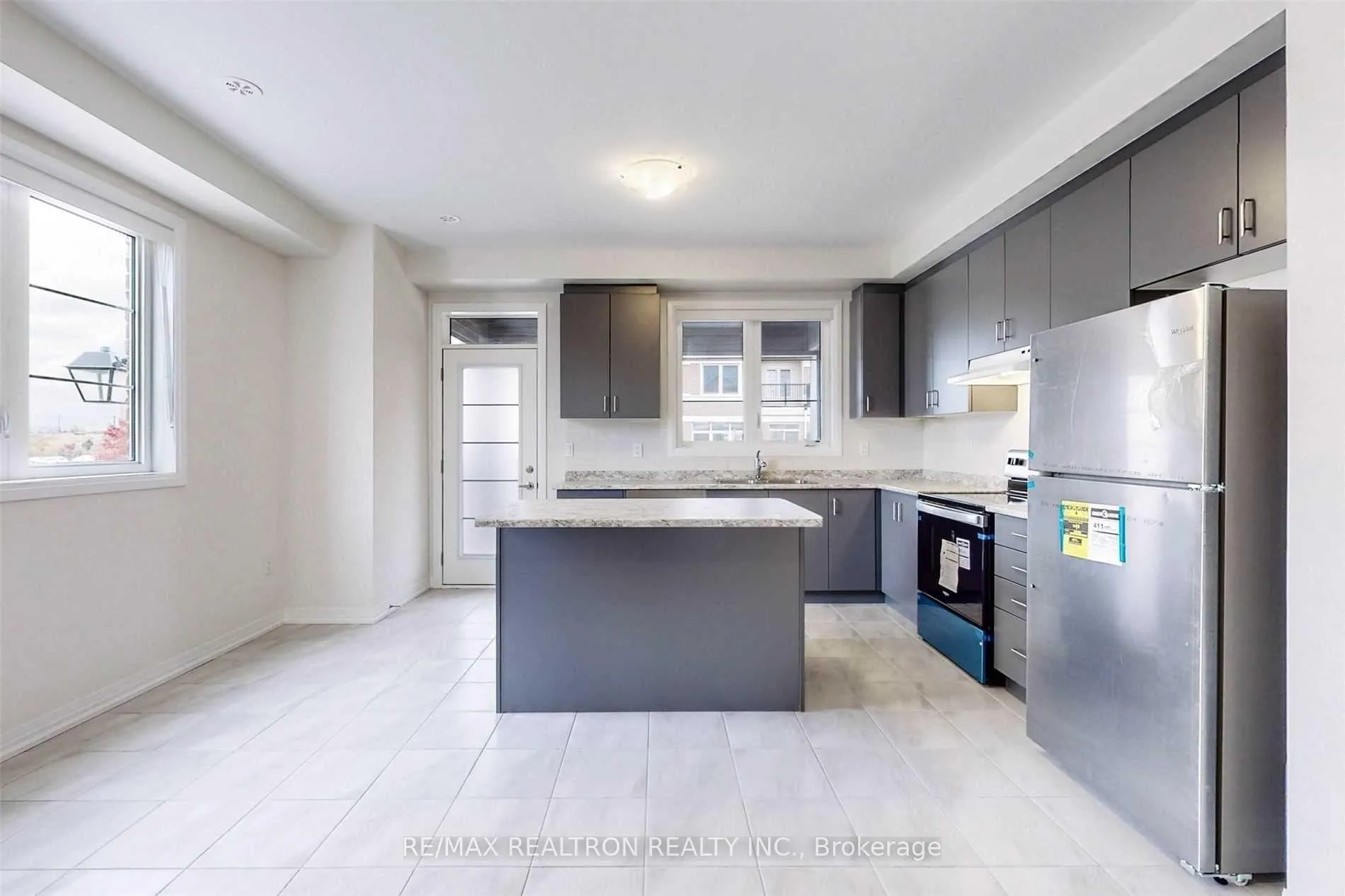 Photo 7 of 42 Stoeber Lane, Markham, Box Grove — HOMEH
