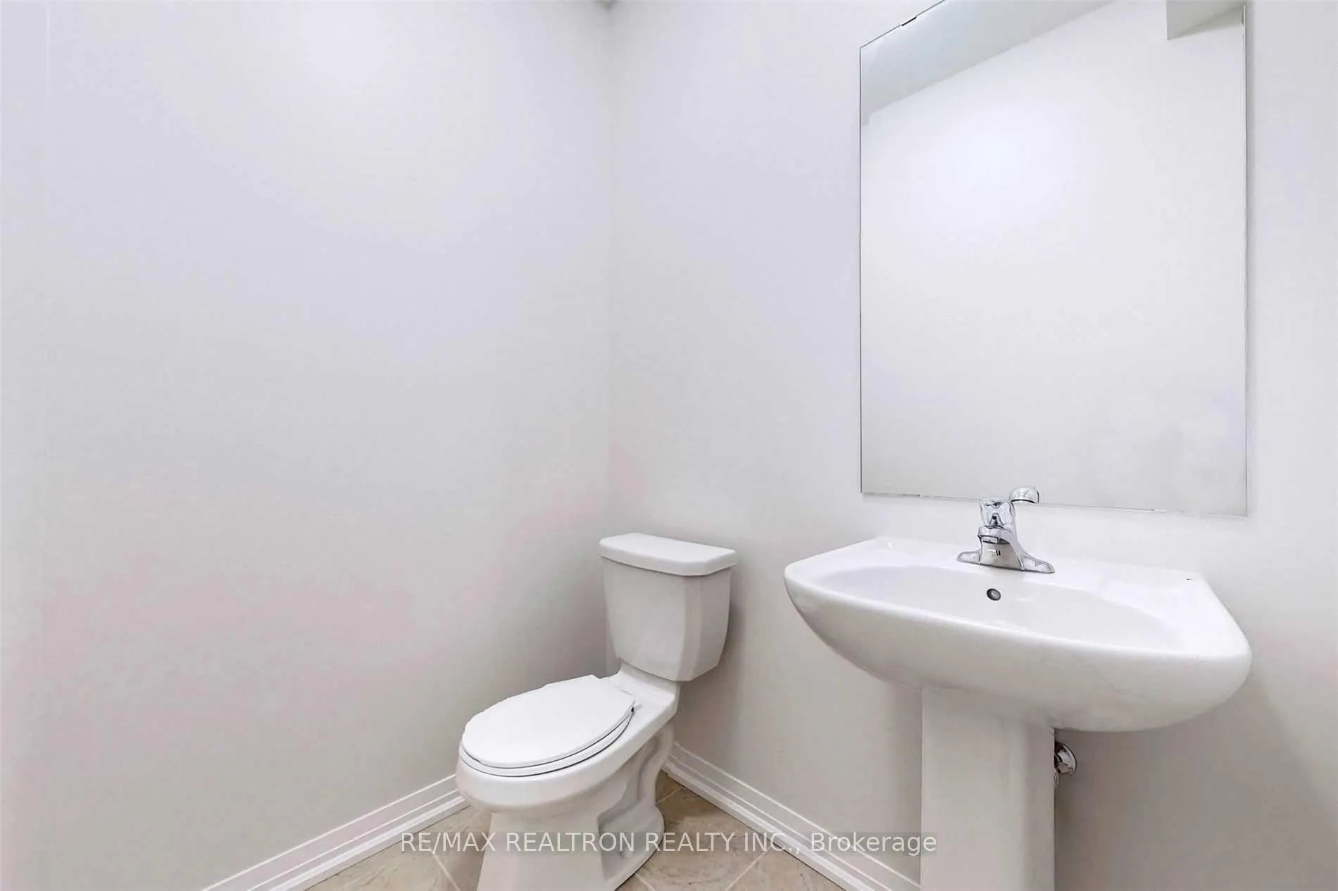 Photo 13 of 42 Stoeber Lane, Markham, Box Grove — HOMEH