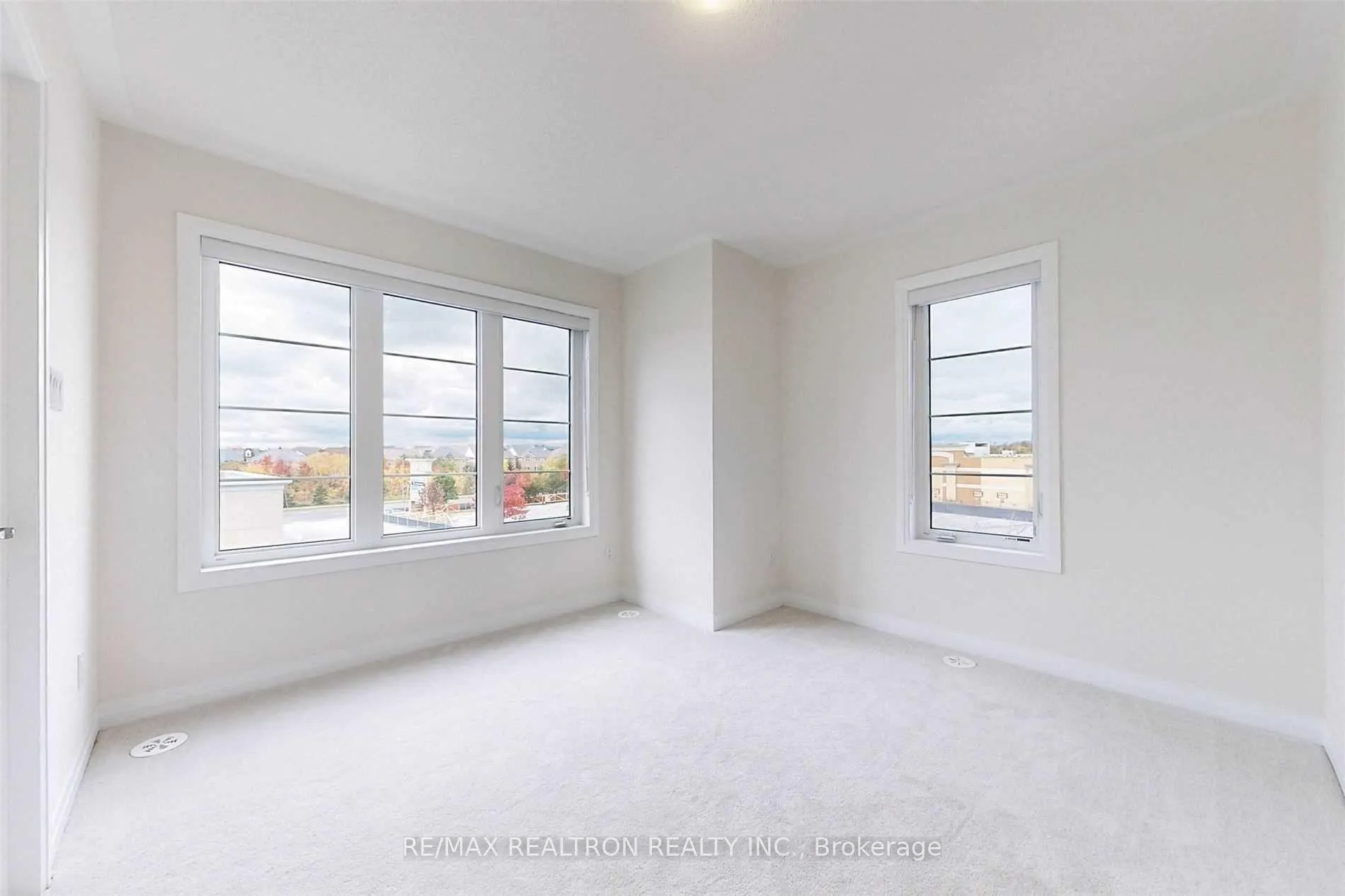 Photo 17 of 42 Stoeber Lane, Markham, Box Grove — HOMEH