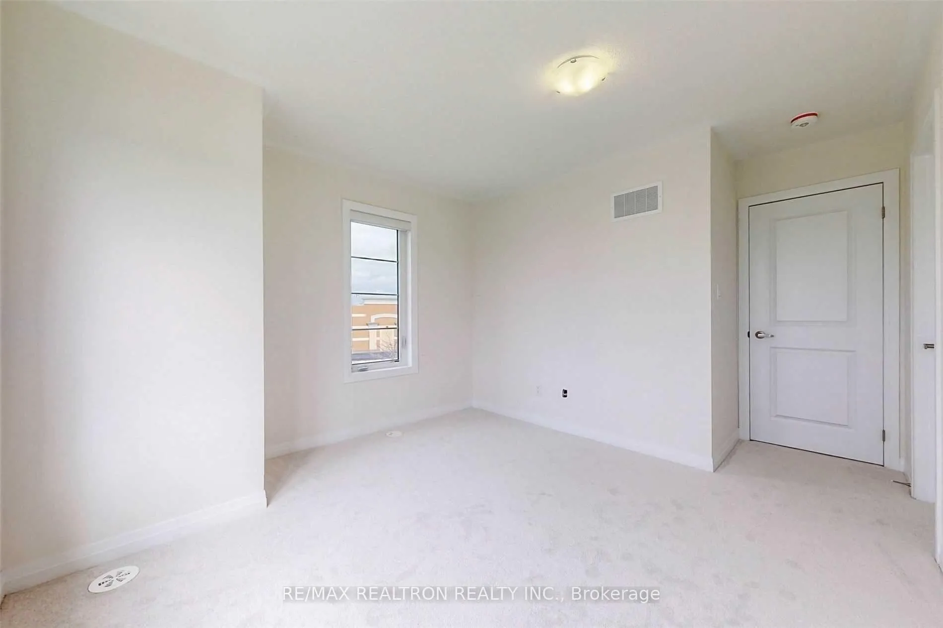 Photo 19 of 42 Stoeber Lane, Markham, Box Grove — HOMEH