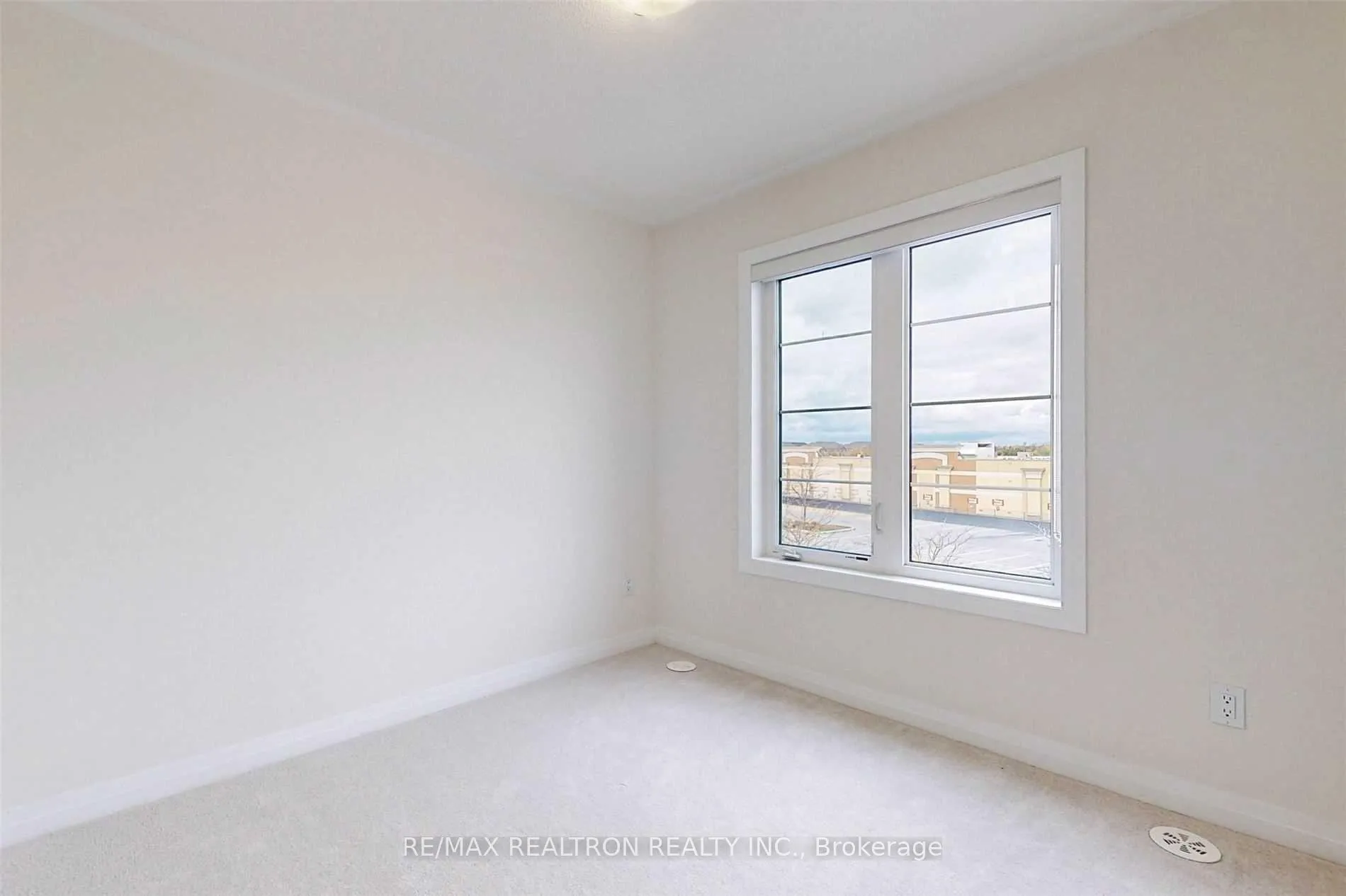 Photo 23 of 42 Stoeber Lane, Markham, Box Grove — HOMEH