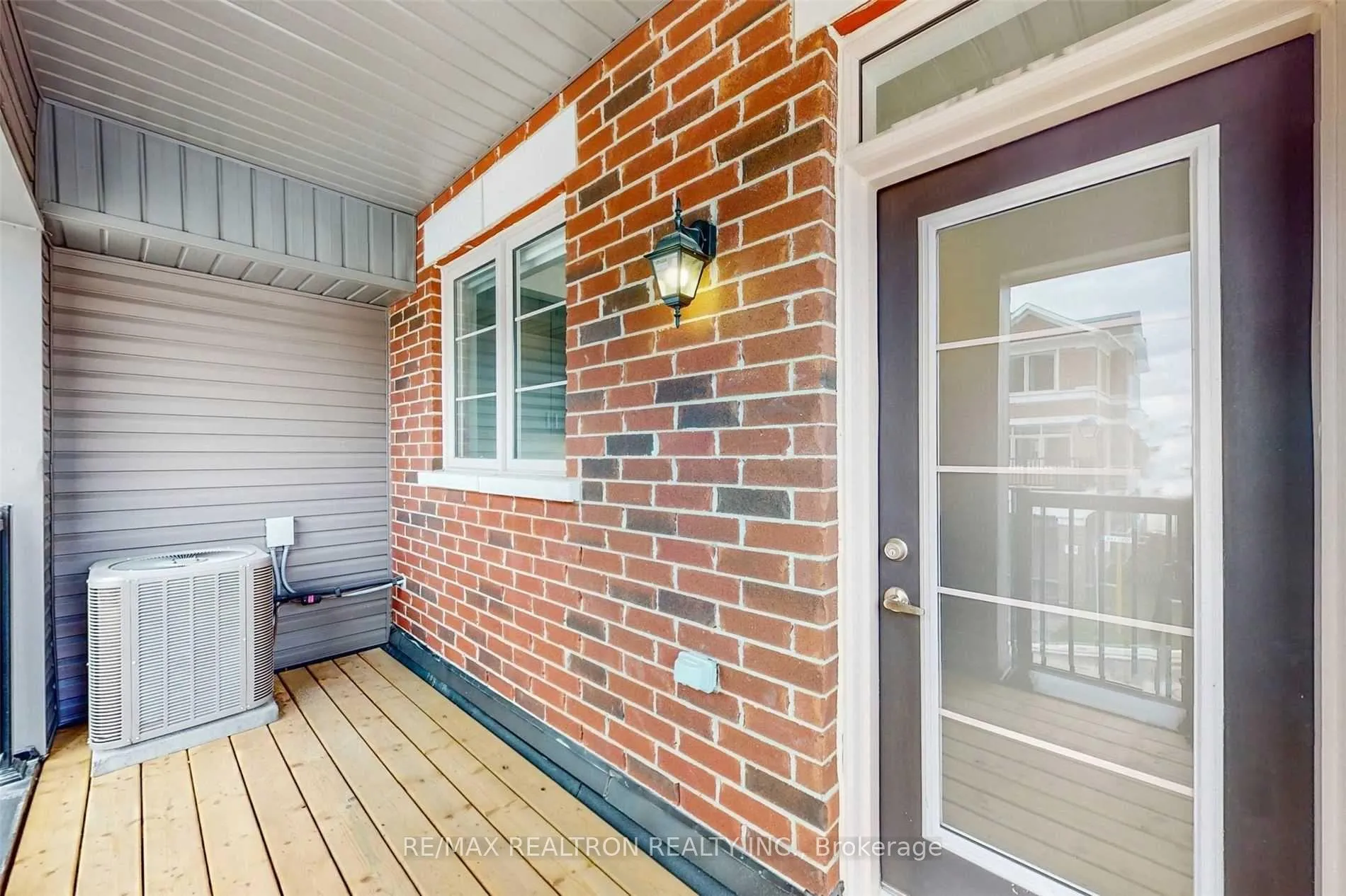 Photo 32 of 42 Stoeber Lane, Markham, Box Grove — HOMEH