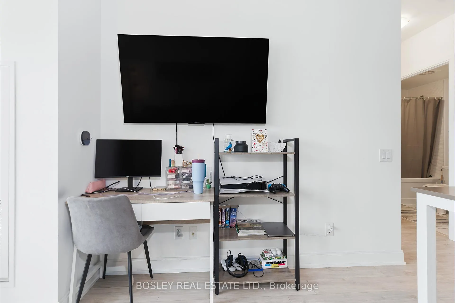 Photo 7 of Unit 1410, 70 Annie Craig Drive, Etobicoke, Mimico — HOMEH