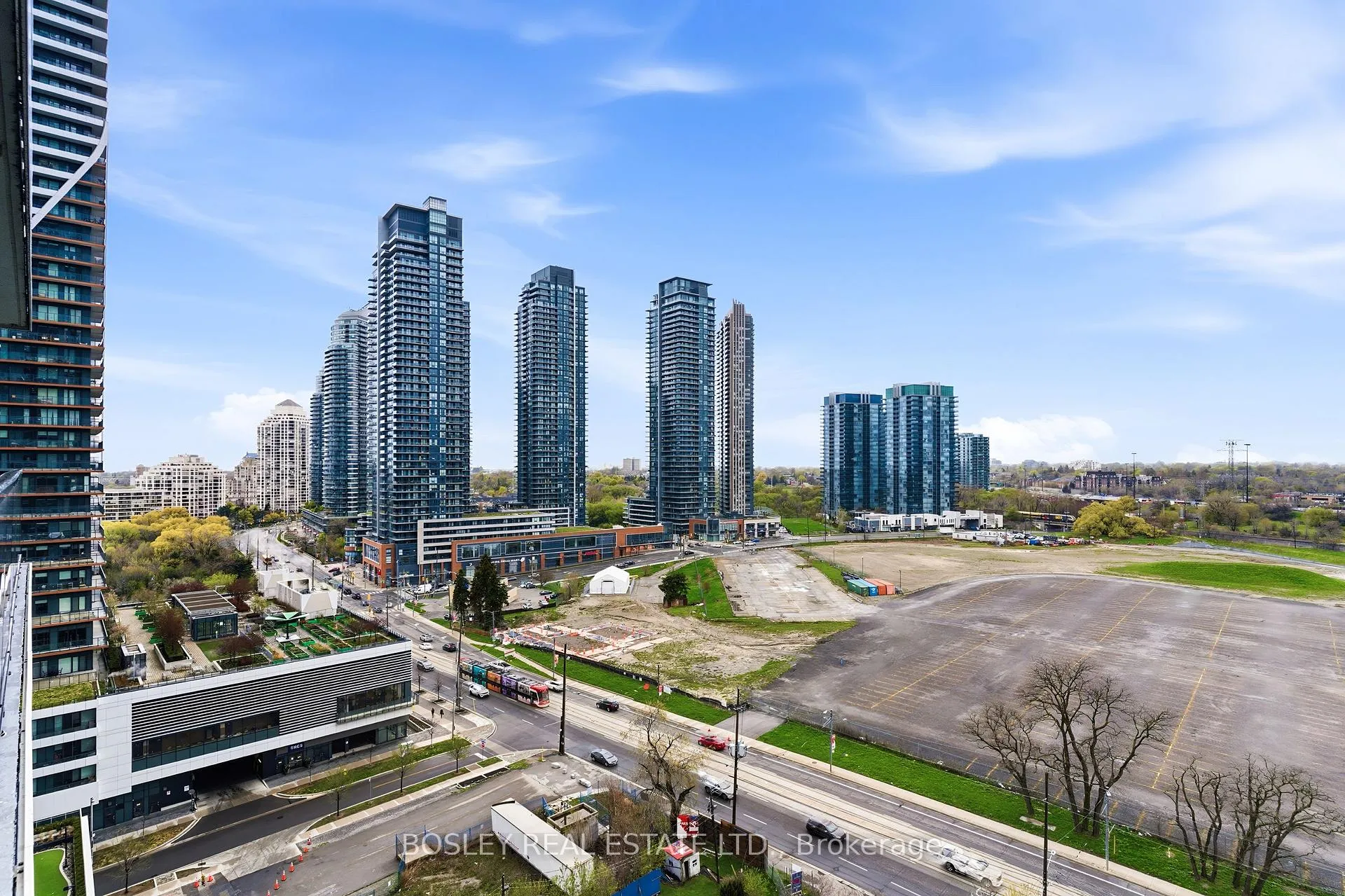 Photo 17 of Unit 1410, 70 Annie Craig Drive, Etobicoke, Mimico — HOMEH