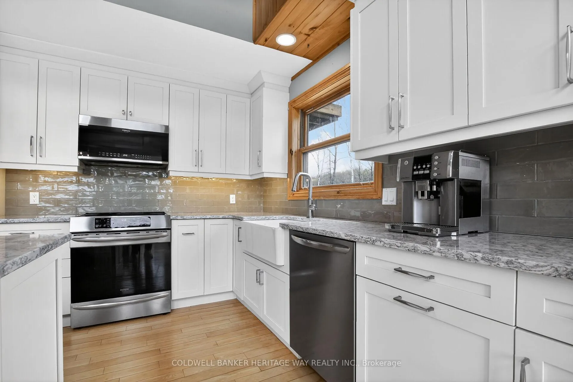 Photo 7 of 1220 Thomas Lane, Frontenac, Frontenac North — HOMEH