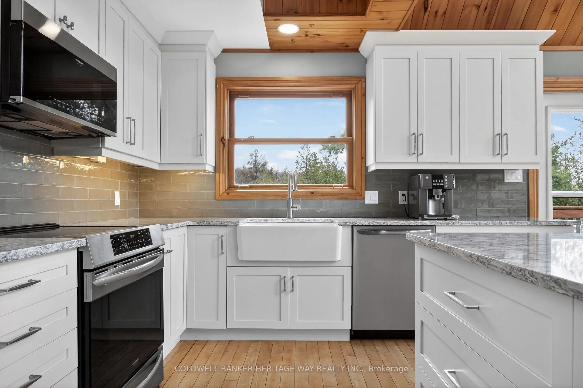 Photo 10 of 1220 Thomas Lane, Frontenac, Frontenac North — HOMEH